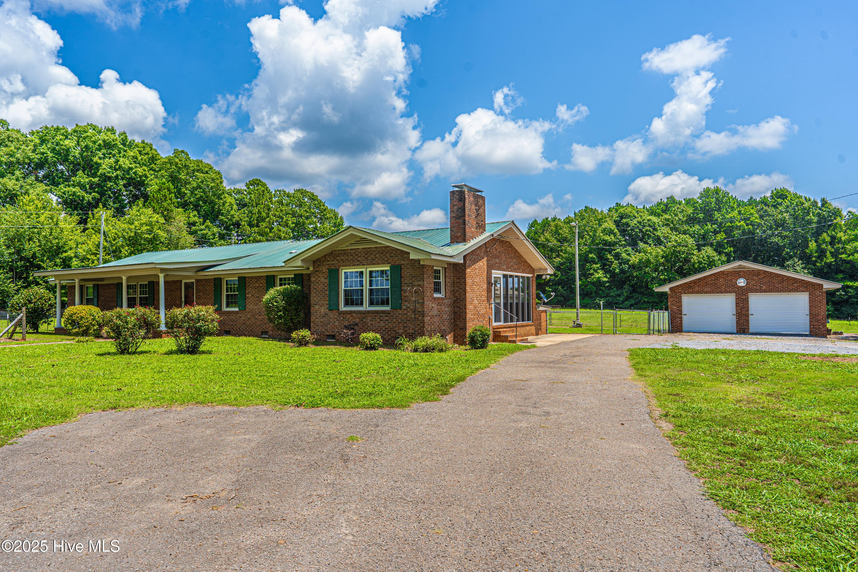 383 Lakey Siding Road Property Photo 1