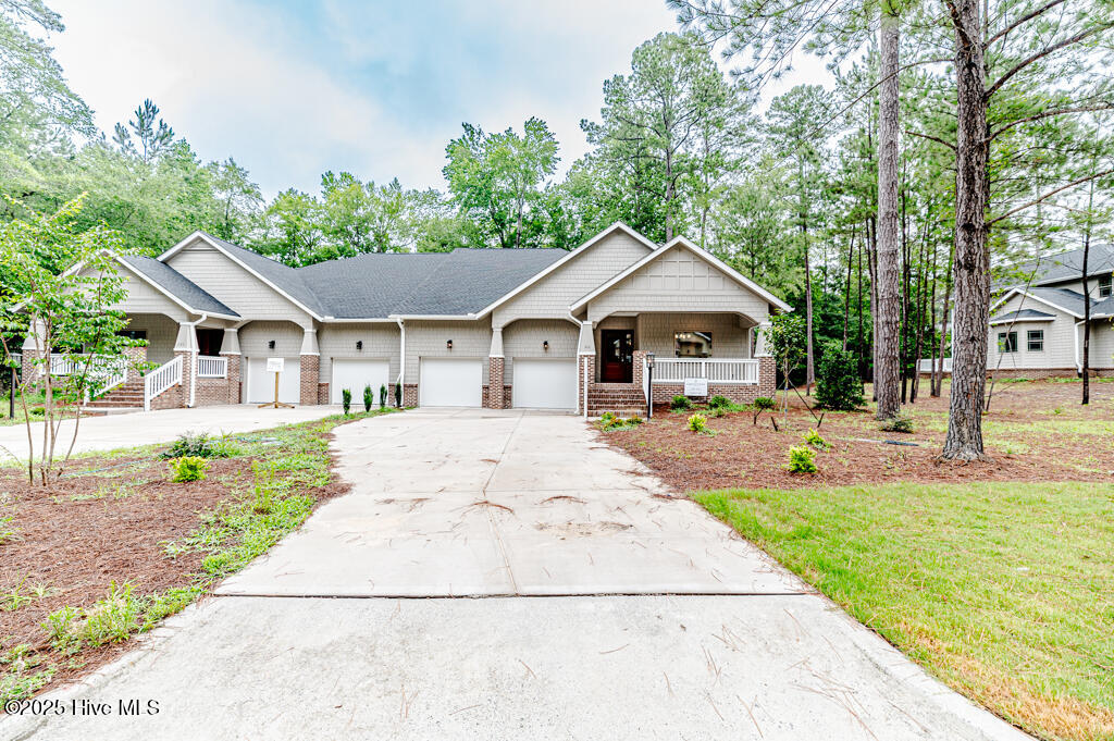 111 Lamplighter Village Drive Property Photo 2