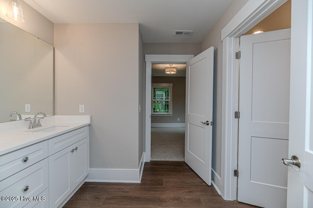 111 Lamplighter Village Drive Property Photo 28