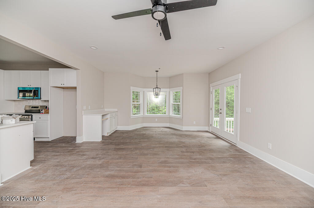 121 Lamplighter Village Drive Property Photo 13