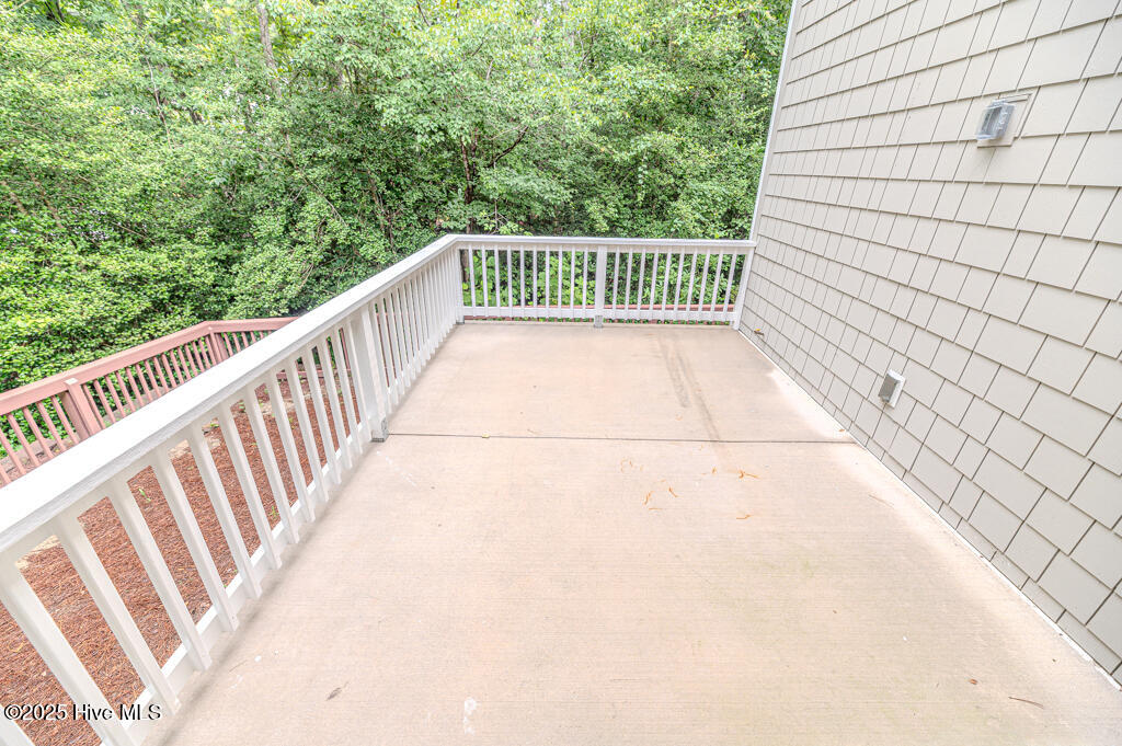 121 Lamplighter Village Drive Property Photo 14