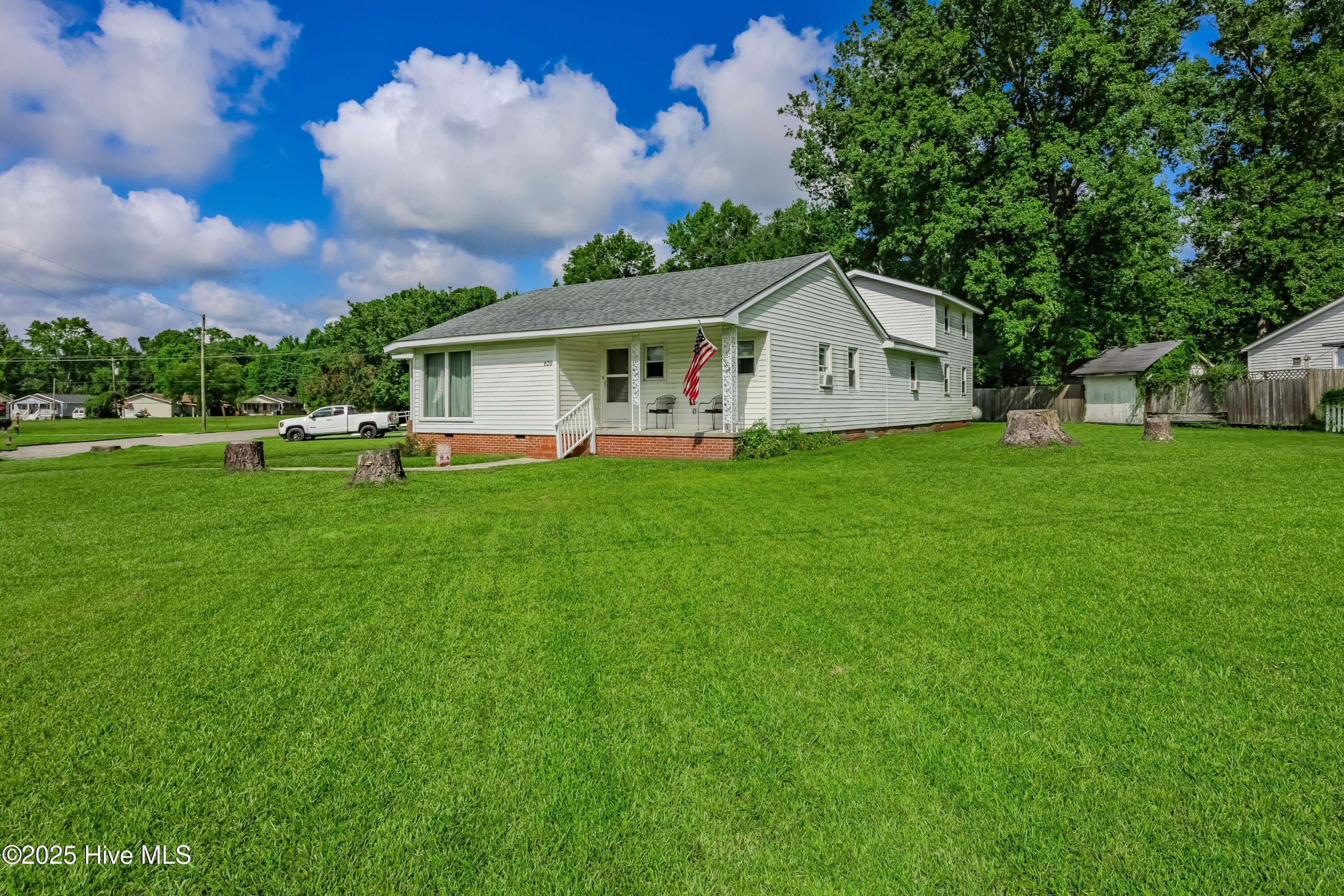 620 S Raleigh Street Property Photo 1