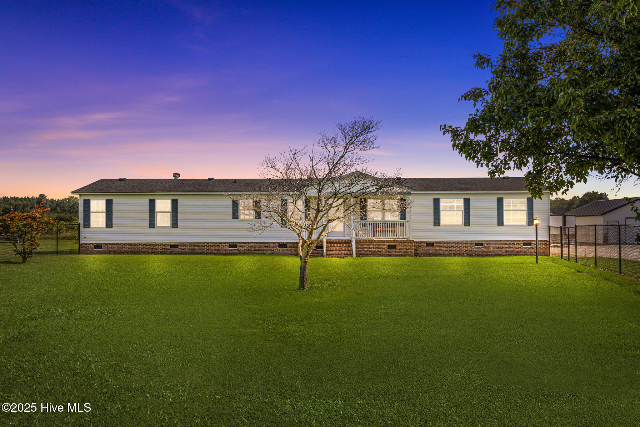 867 Kate Road Property Photo 1