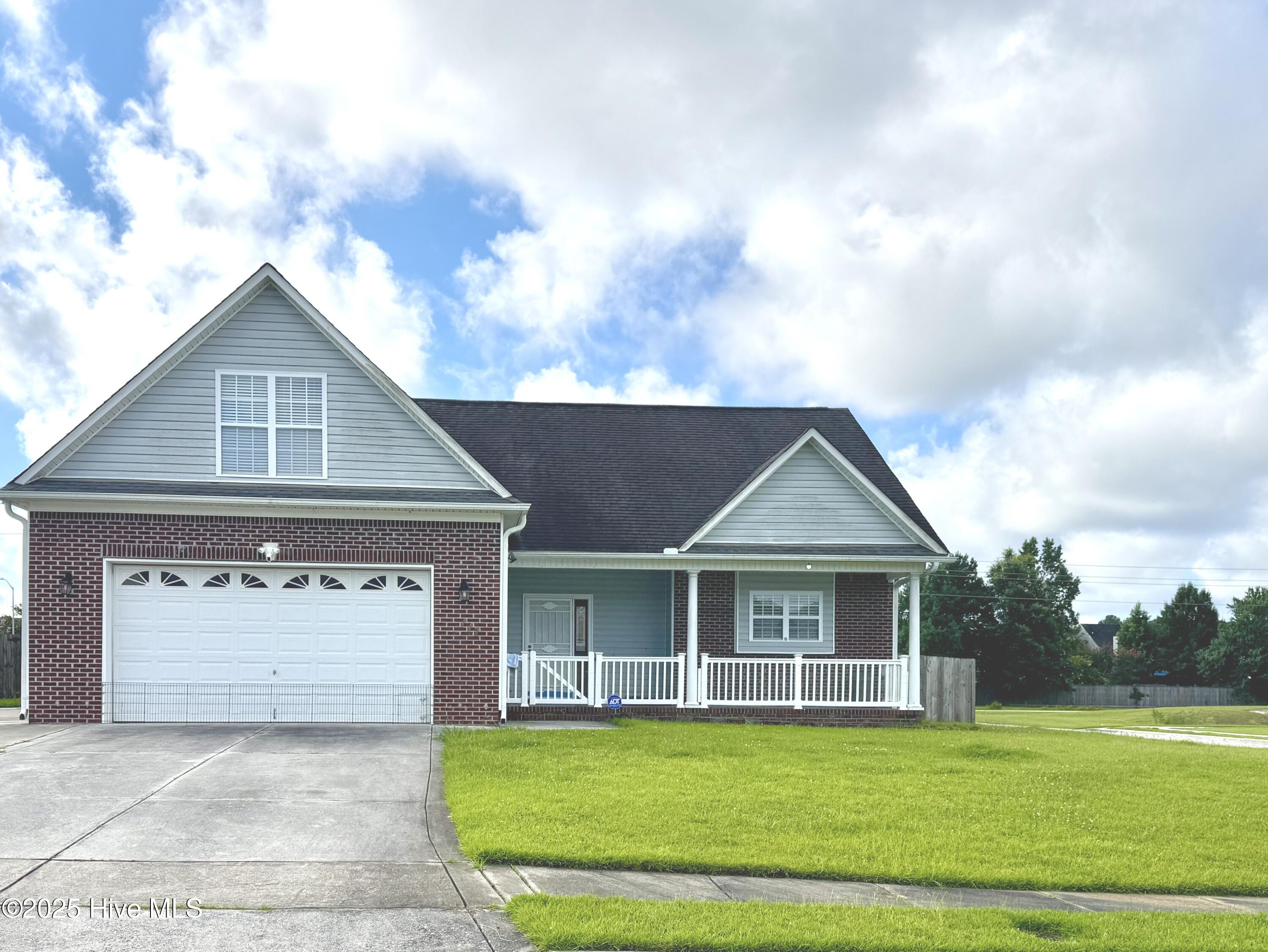 117 Ravenscroft Way Property Photo 1