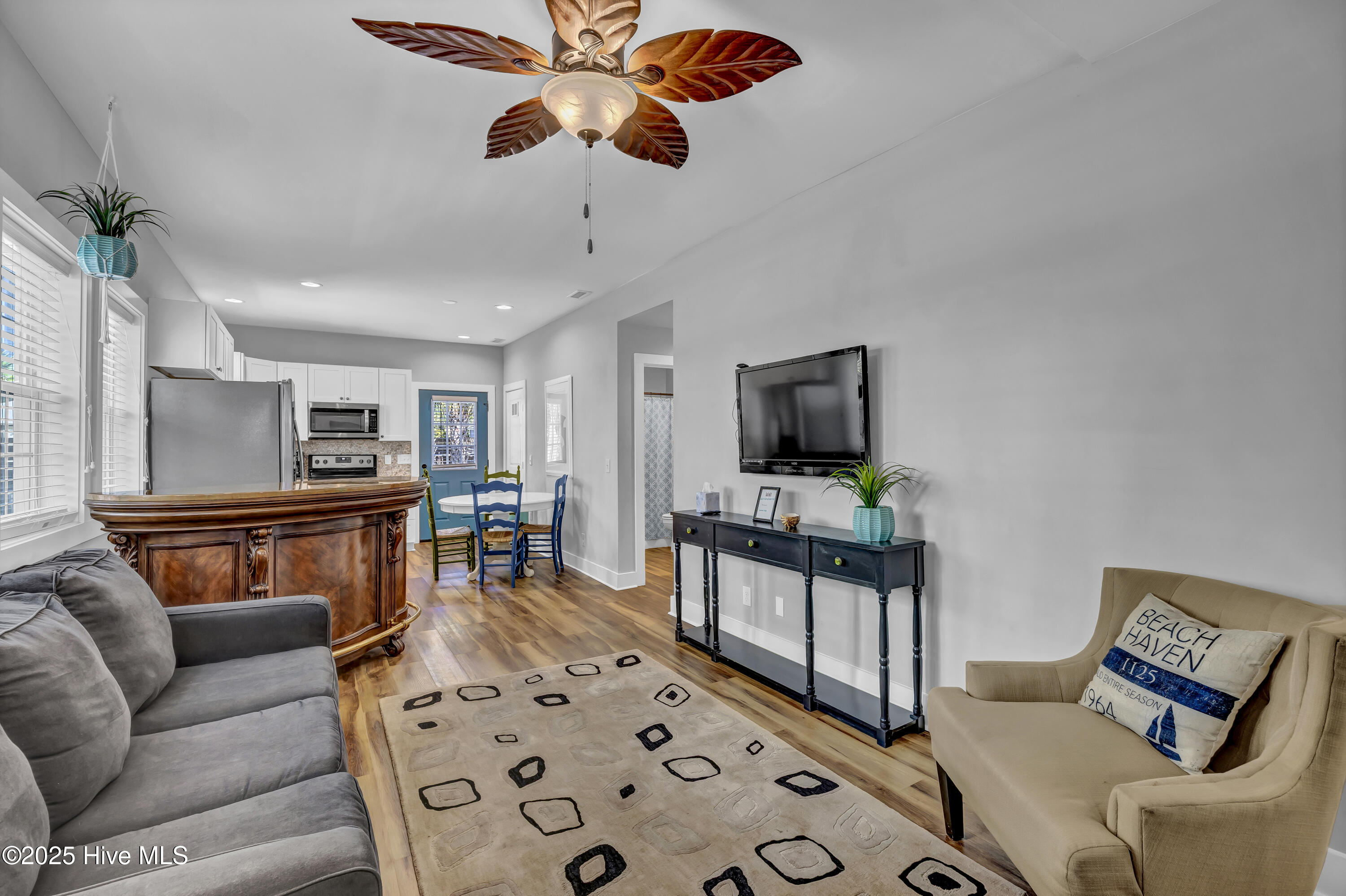1510 Lake Park Boulevard Property Photo 4
