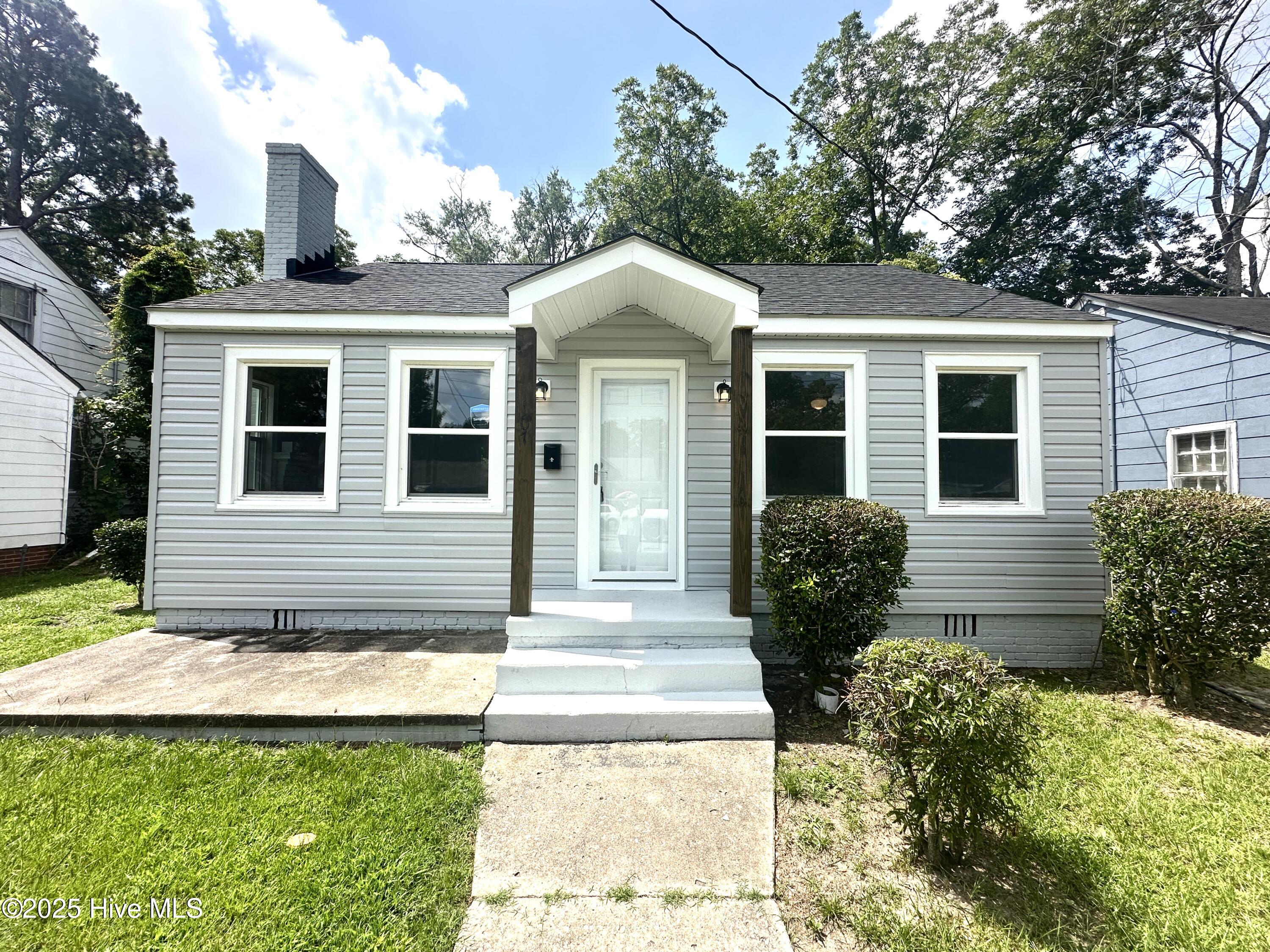 1107 Colonial Avenue Property Photo 1