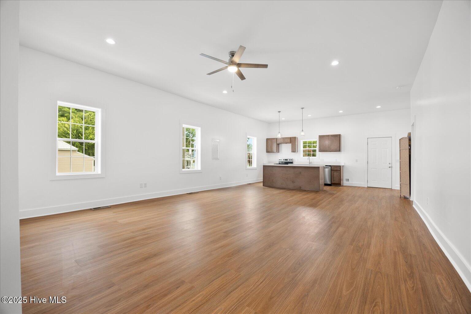 901 Walnut Street Property Photo 11