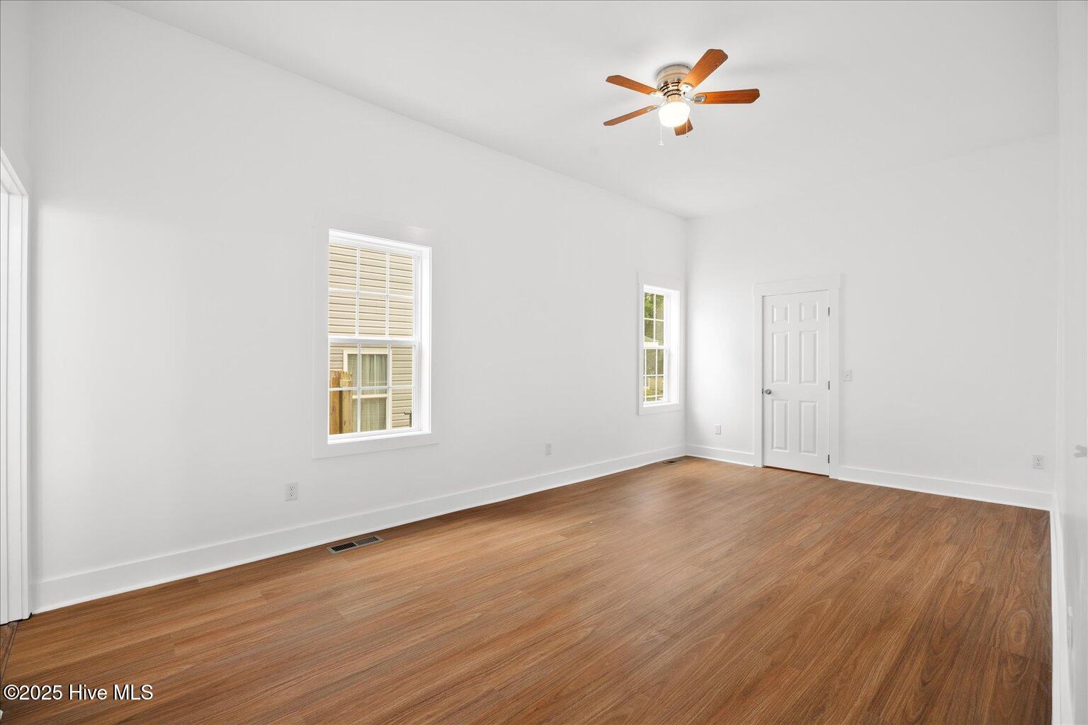 901 Walnut Street Property Photo 25