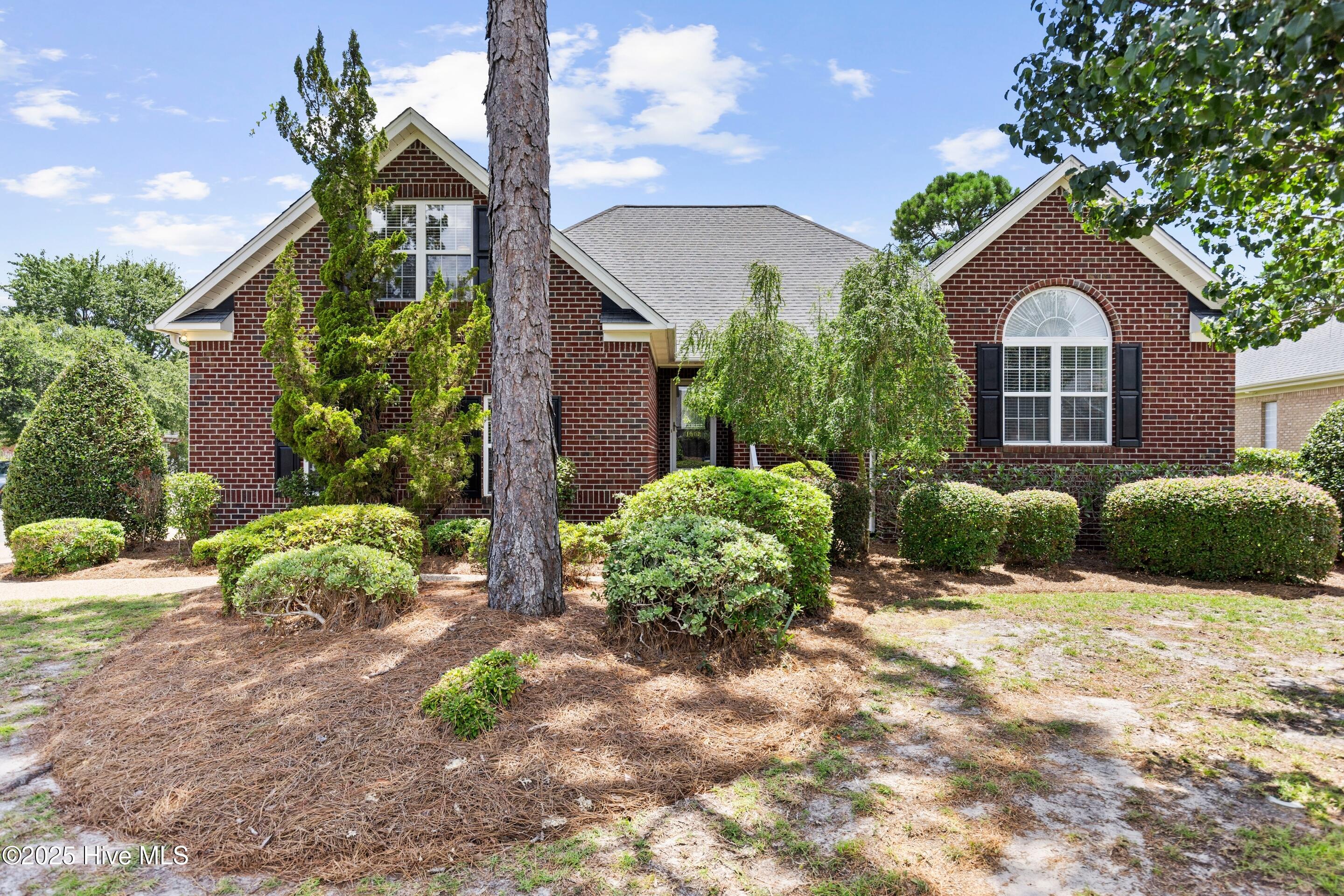 1008 Sabal Court Property Photo 1
