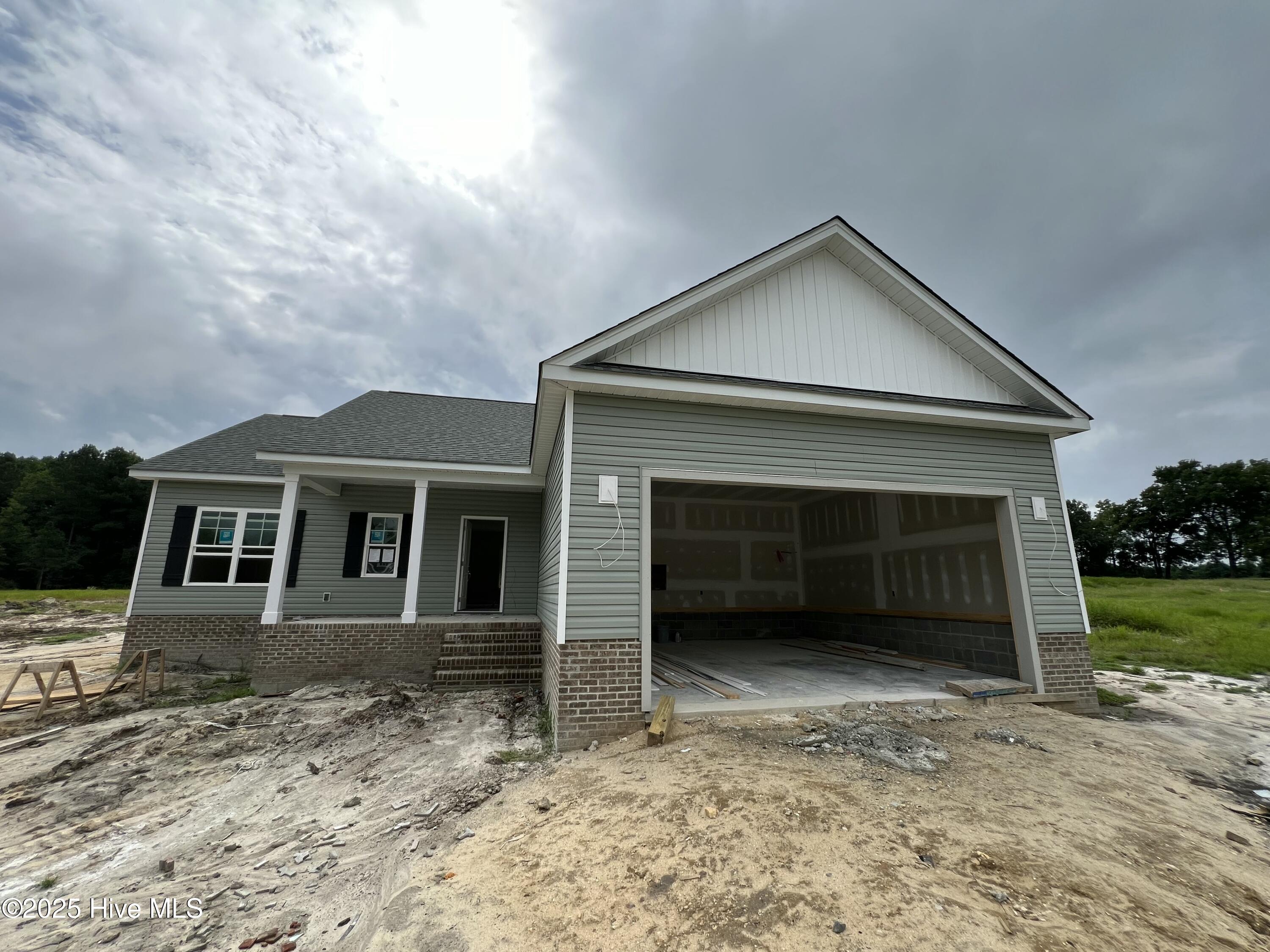 108 Sagewood Drive Property Photo 1