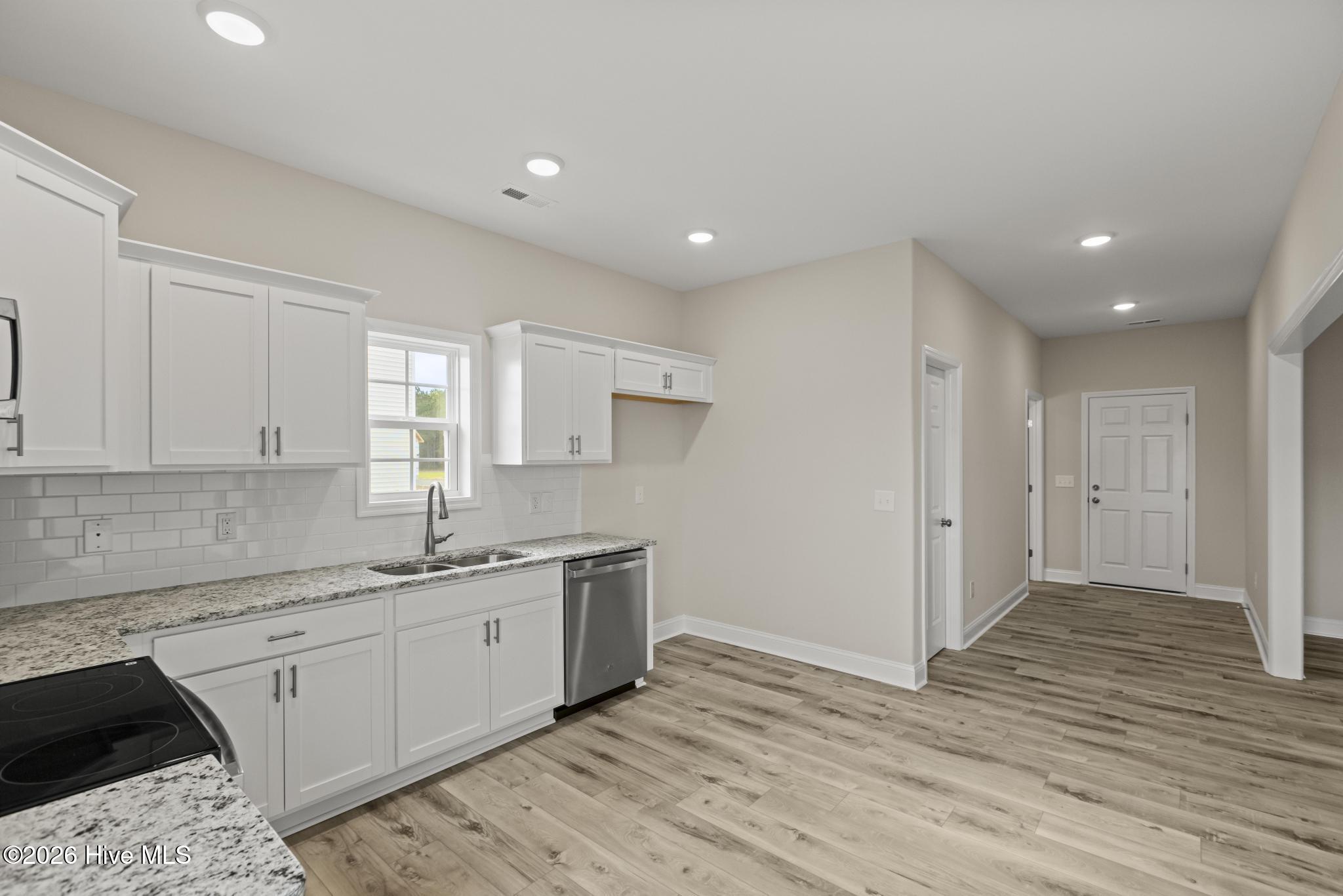 909 Wild Azalea Way Property Photo 10