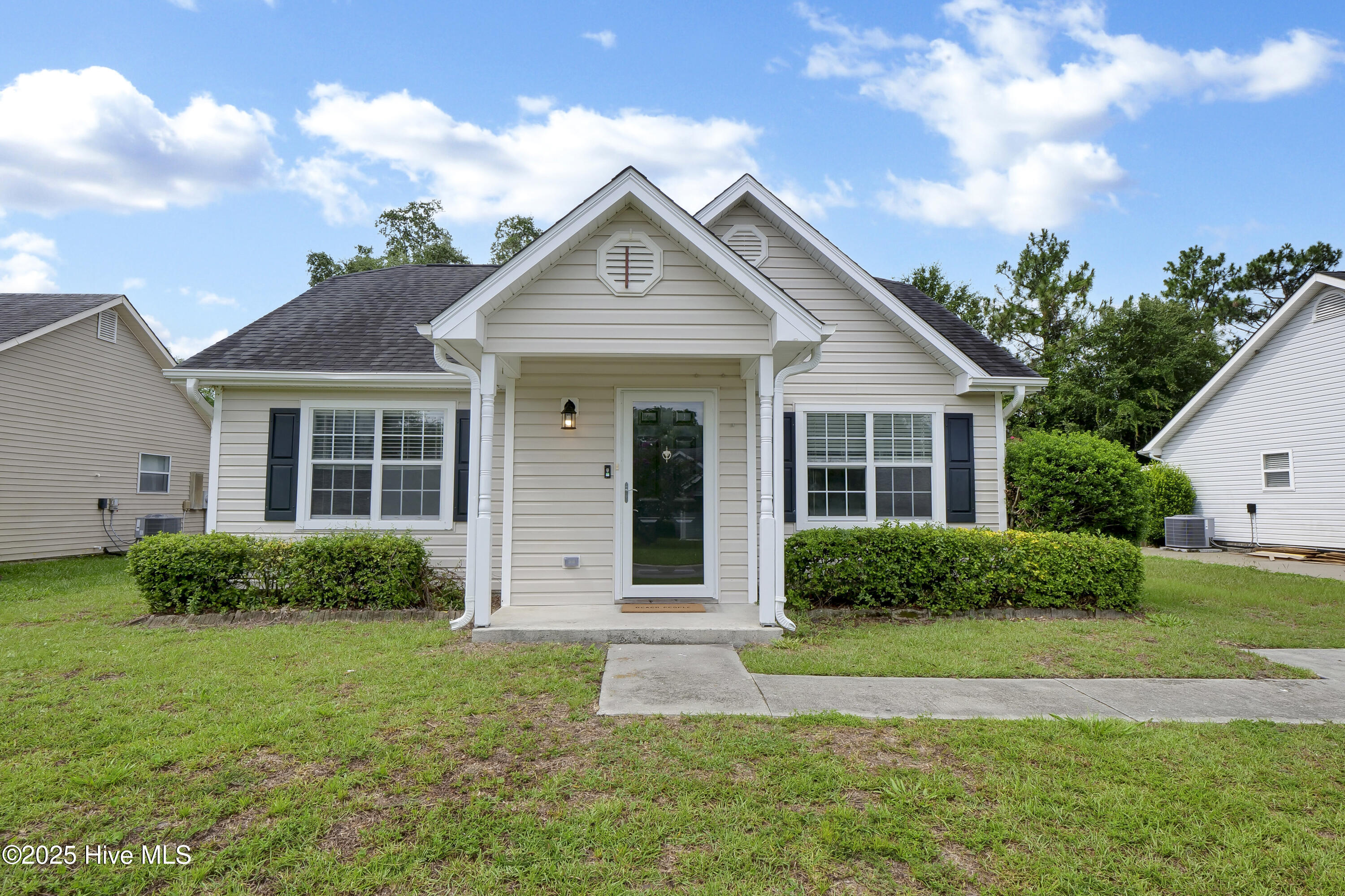 817 Bay Blossom Drive Property Photo 1