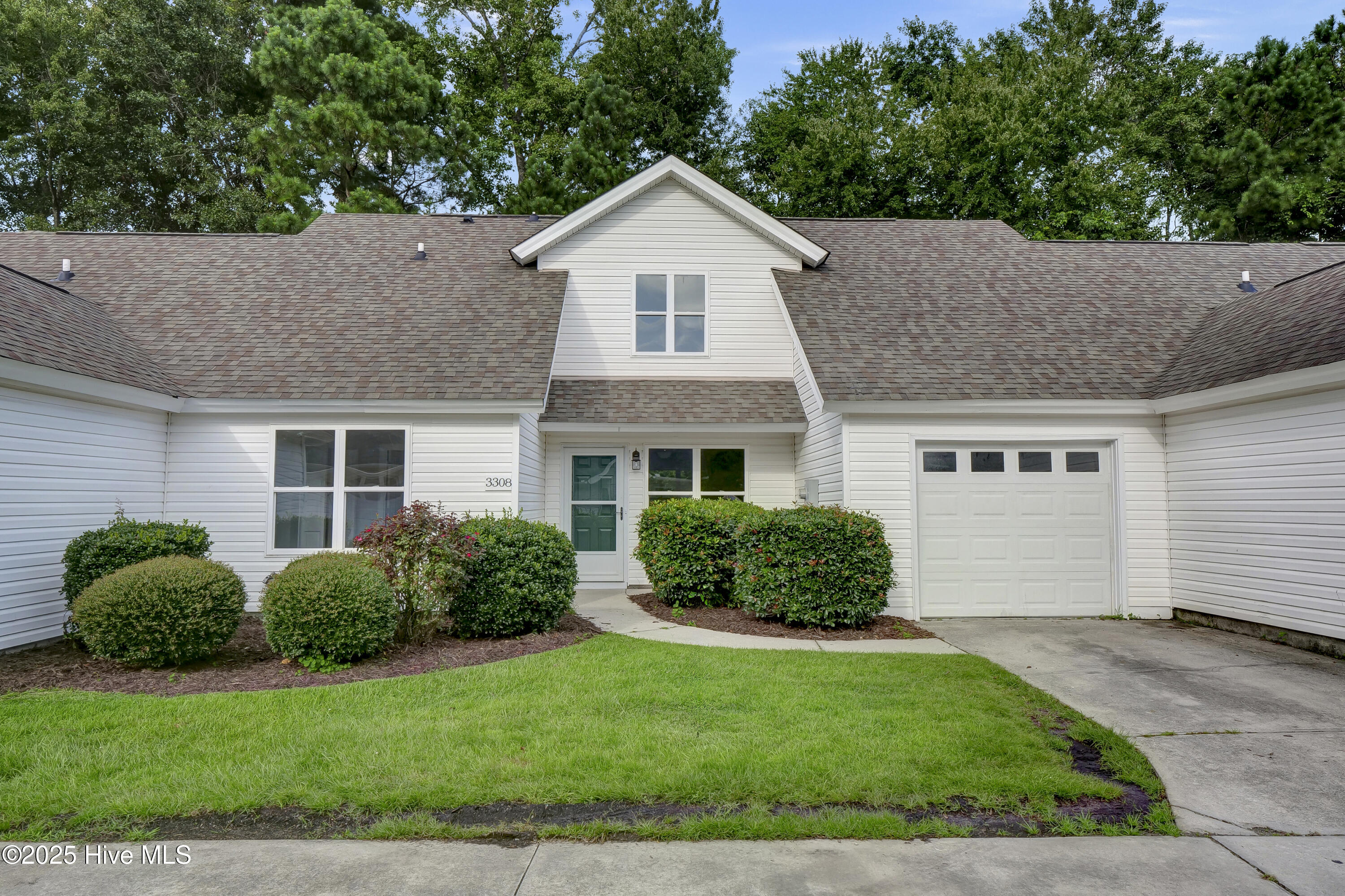 3308 Belmont Circle Property Photo 1