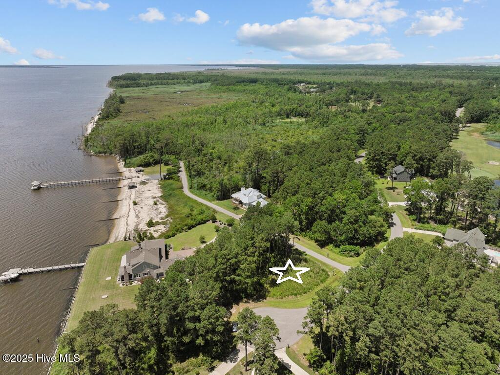 101 Captains Way Property Photo 5