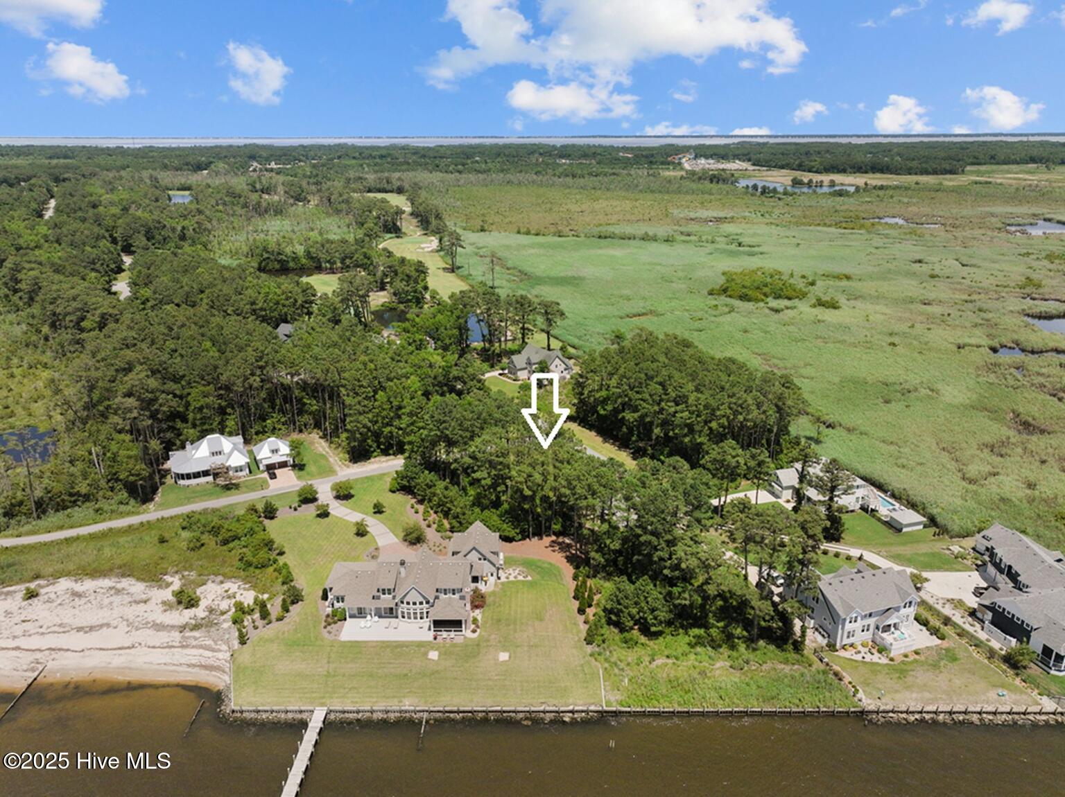 101 Captains Way Property Photo 6