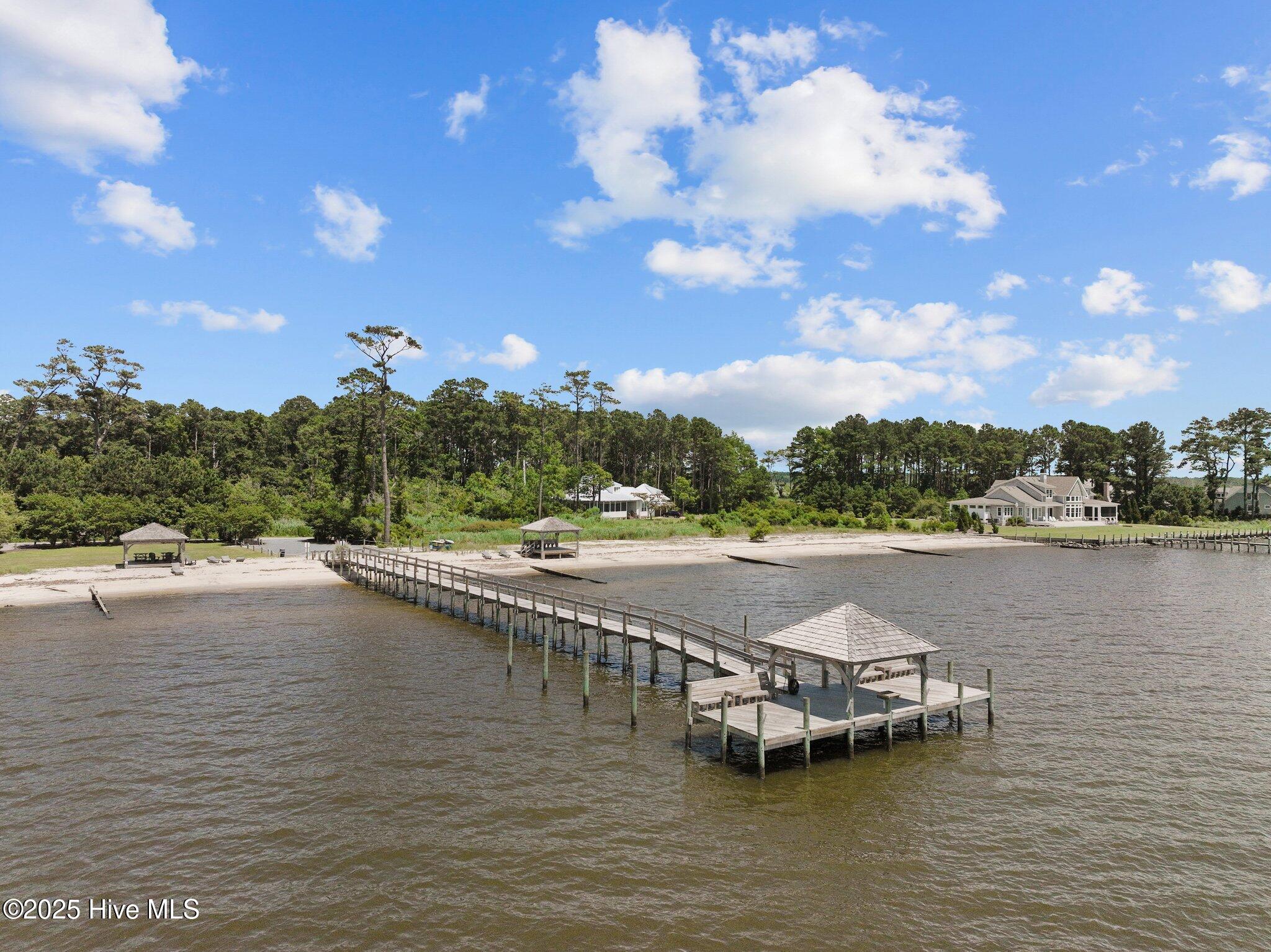101 Captains Way Property Photo 11
