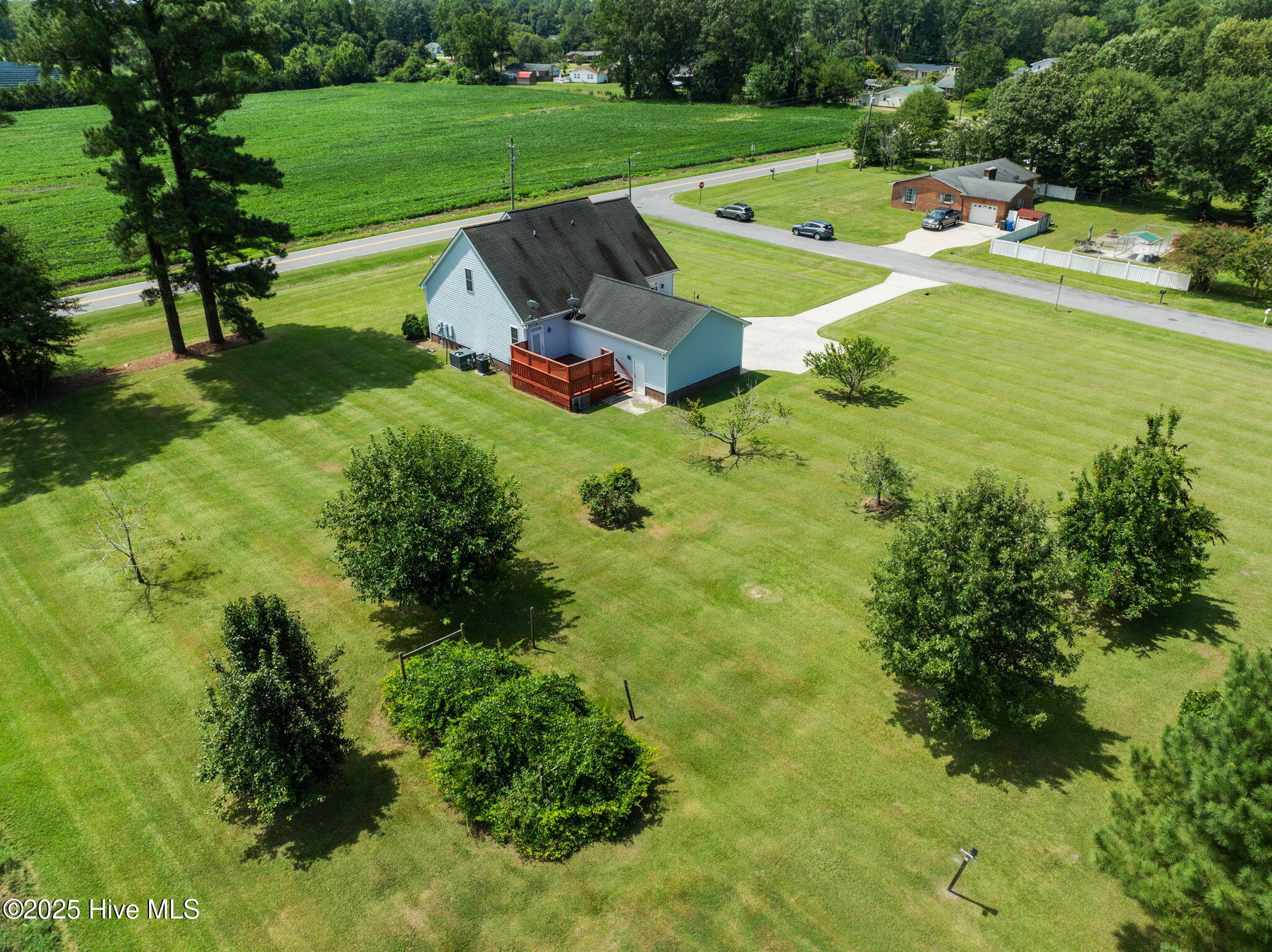 6455 Mashie Drive Property Photo 14