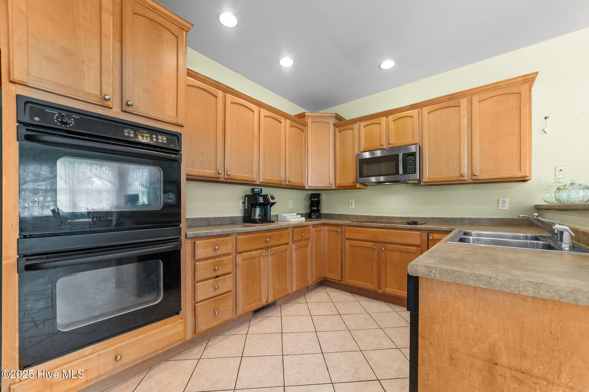 6455 Mashie Drive Property Photo 20