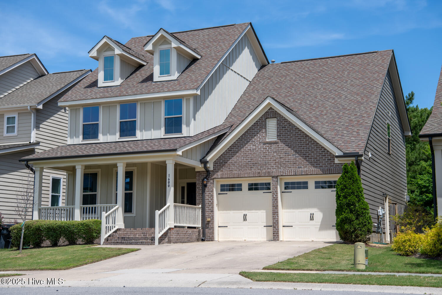 1600 Drift Falls Lane Property Photo 1