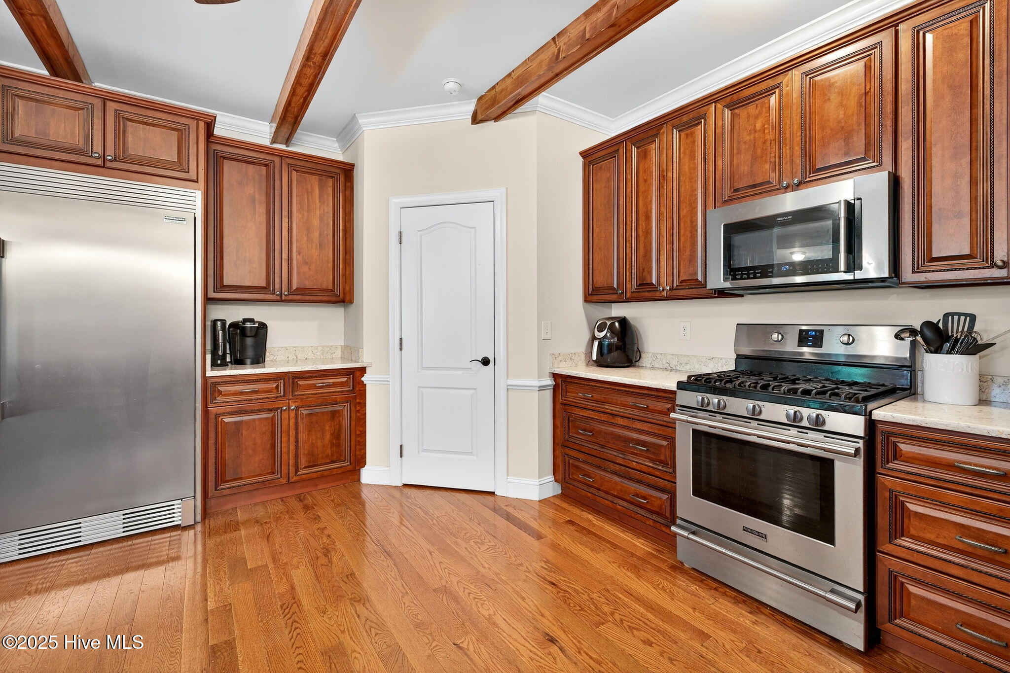 6245 Ocean Aire Road Property Photo 17
