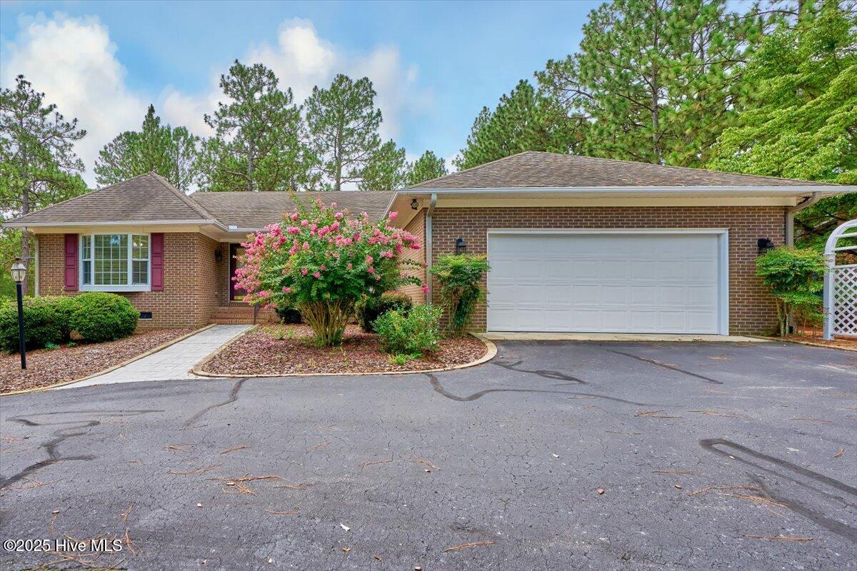 20 Shadow Drive Property Photo 1