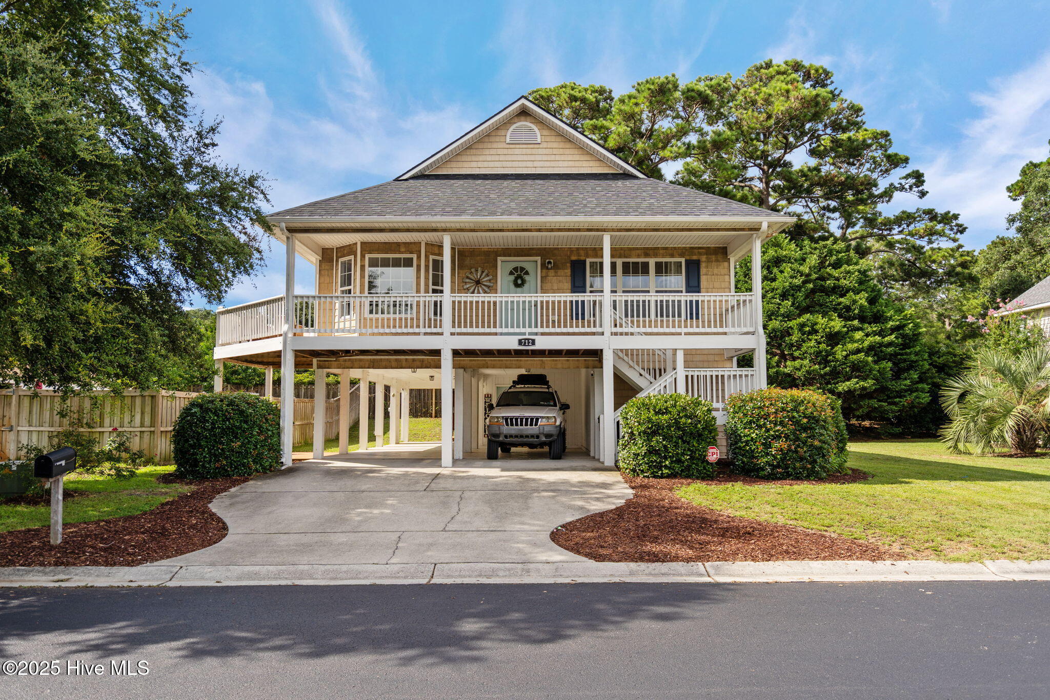712 Ocracoke Drive Property Photo 1