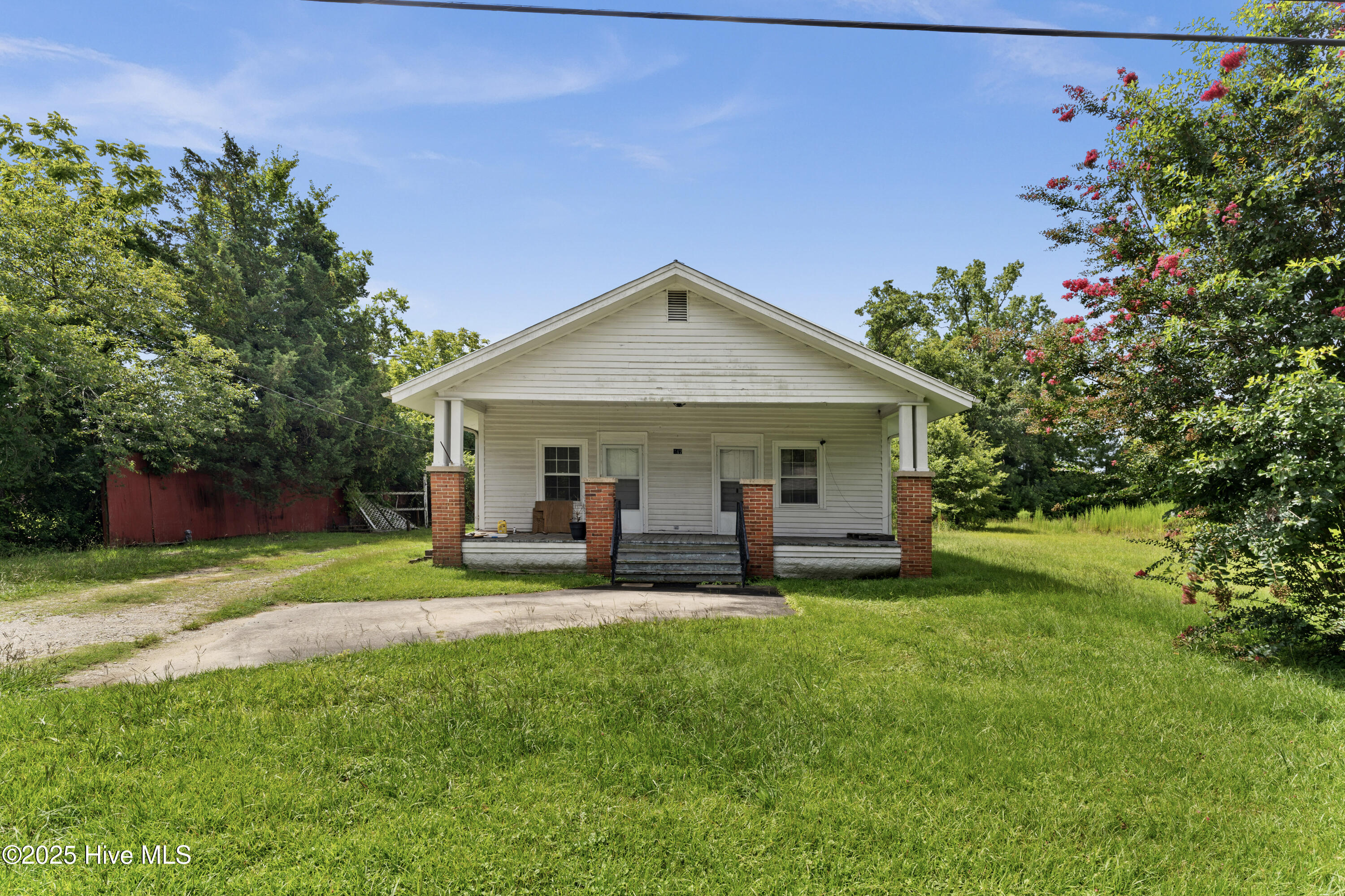 447 W Main Street Property Photo 1