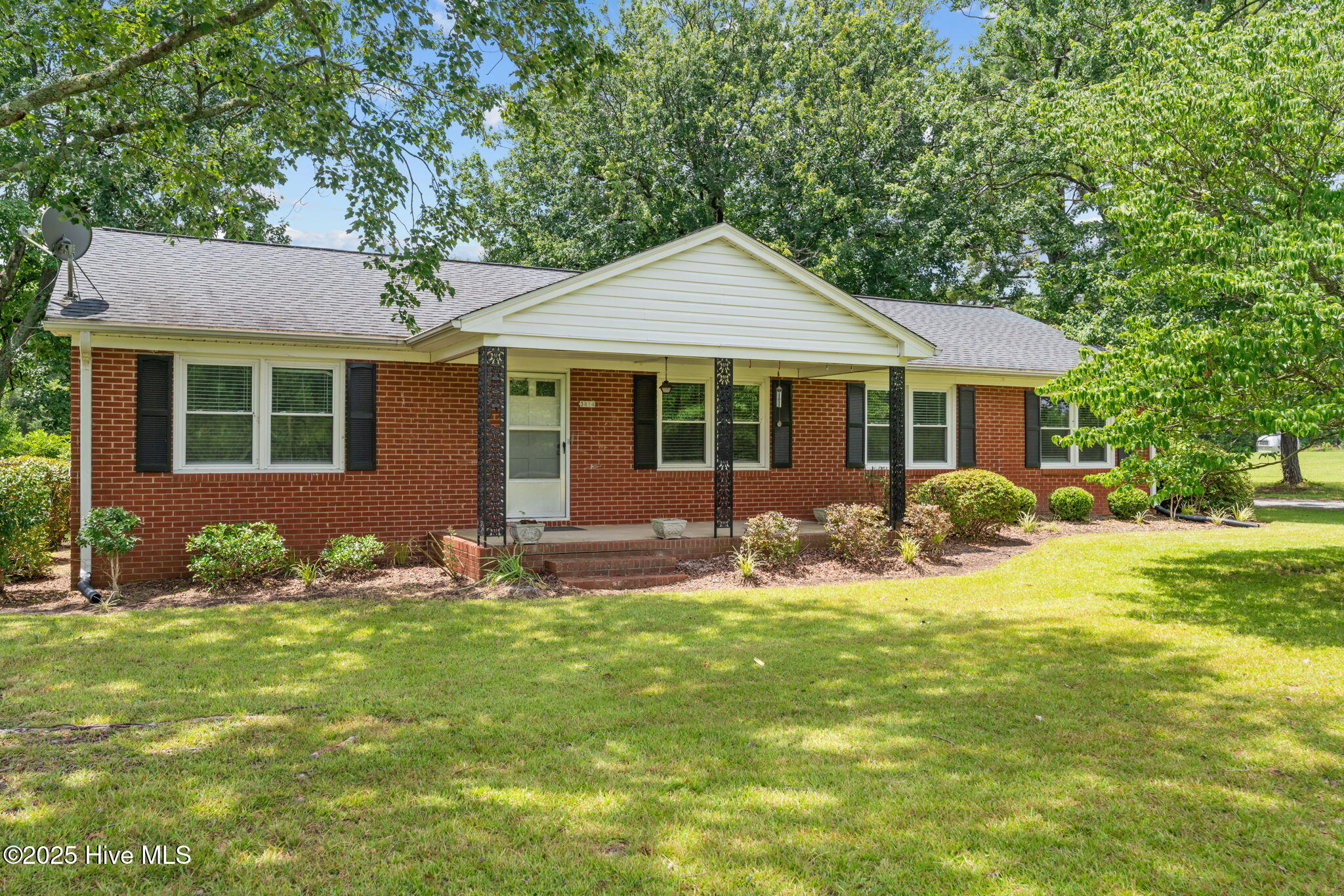 3414 Lee Avenue Property Photo 1