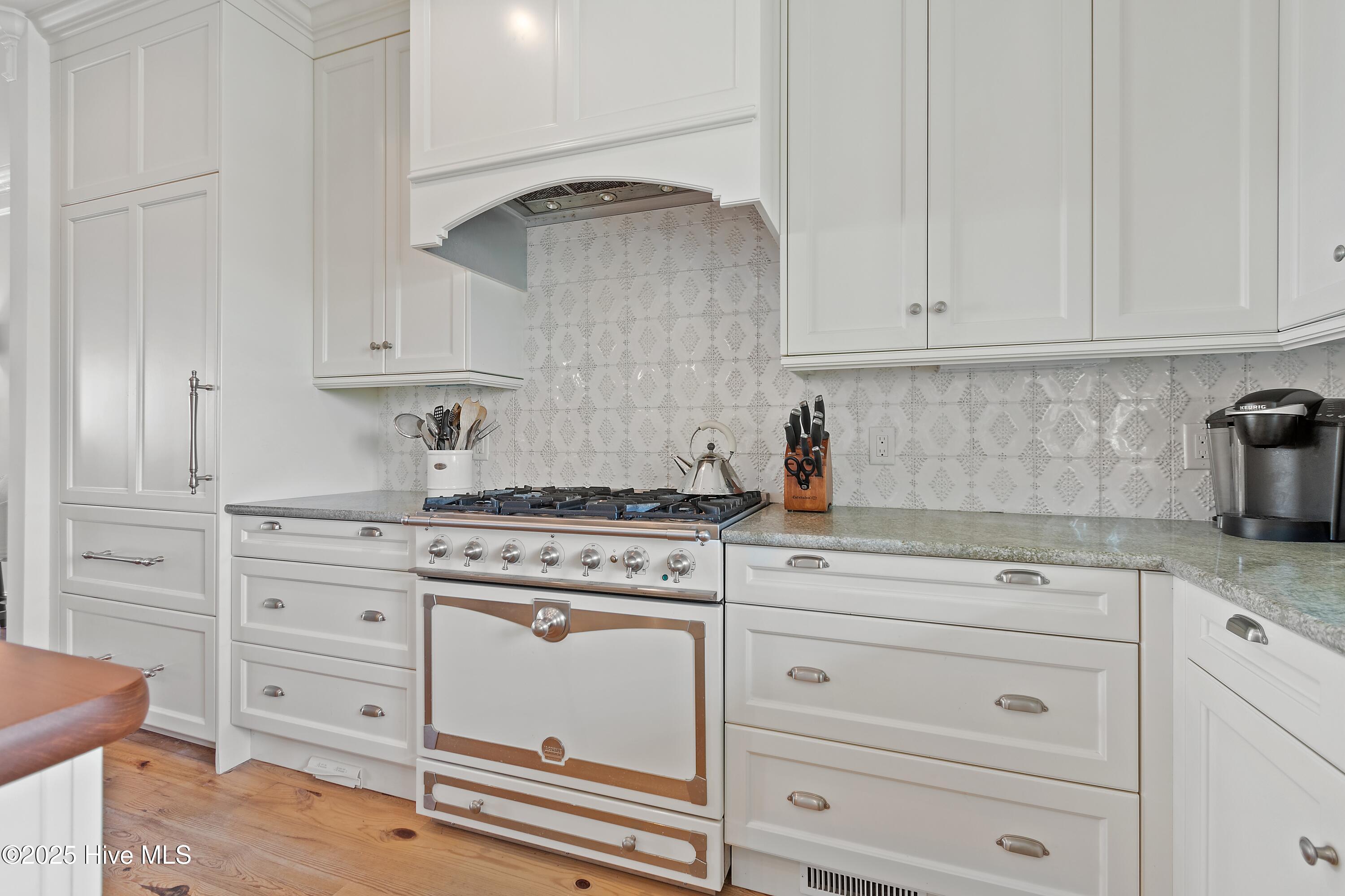 1149 Ocean Boulevard W Property Photo 9