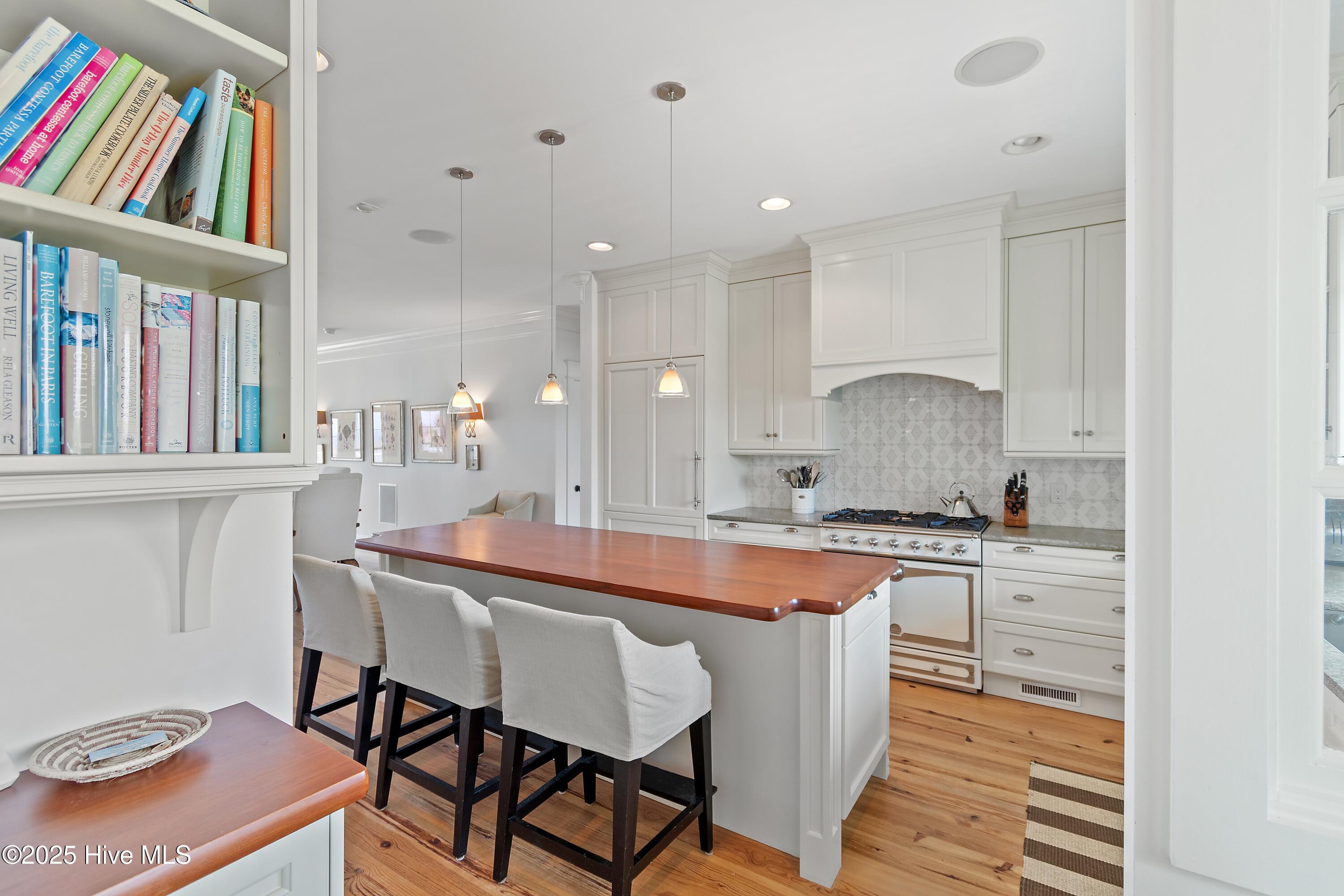 1149 Ocean Boulevard W Property Photo 12