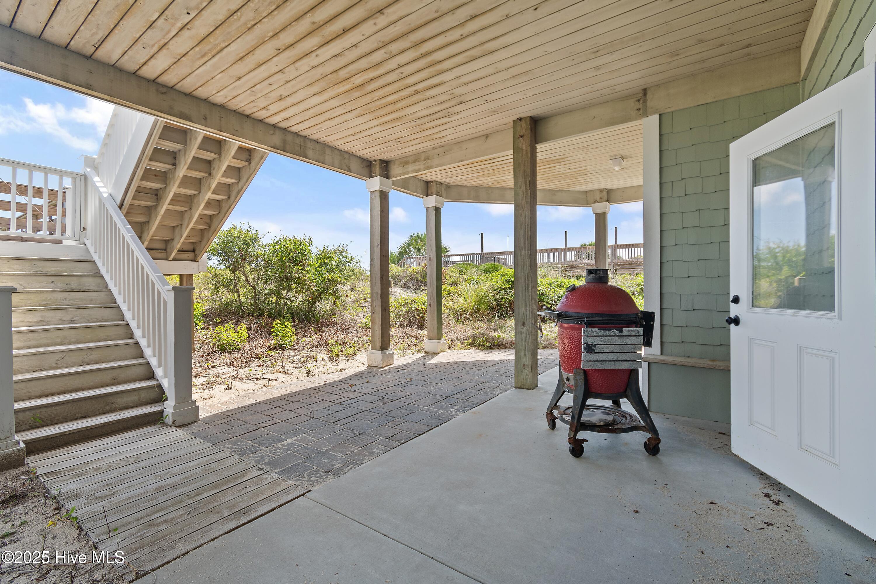 1149 Ocean Boulevard W Property Photo 52