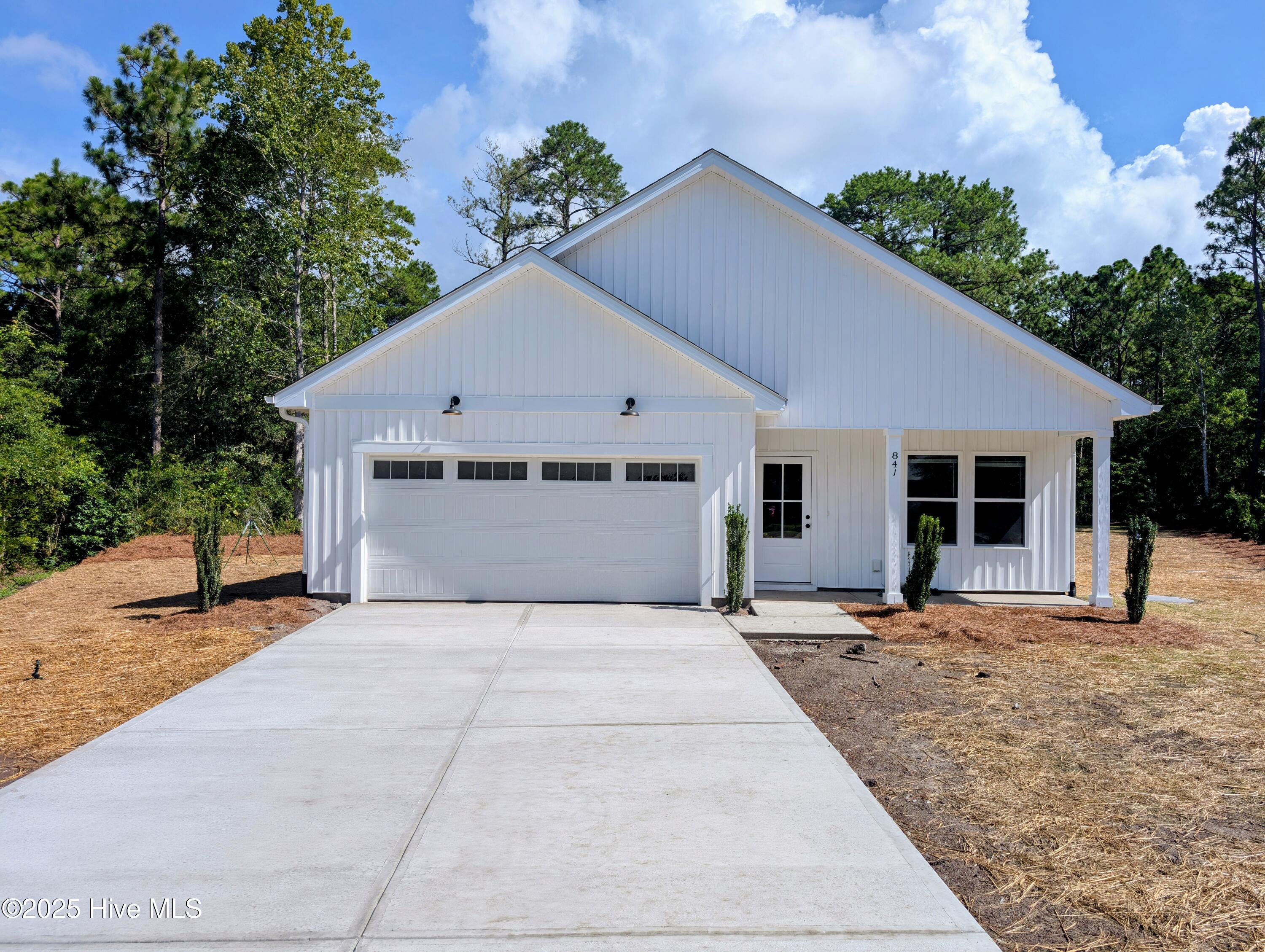 841 Greenwood Court Property Photo 1