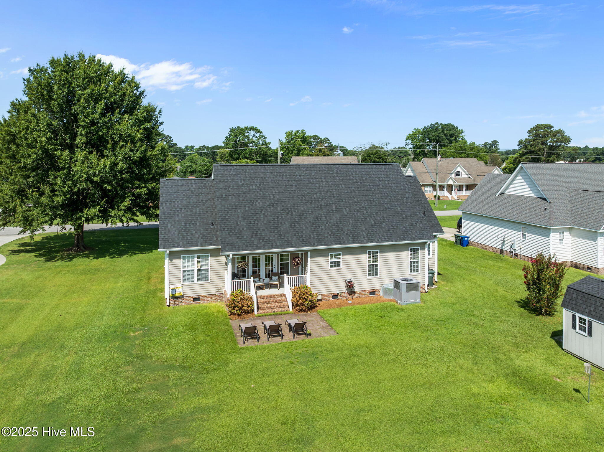 3961 Ne College Street Property Photo 16