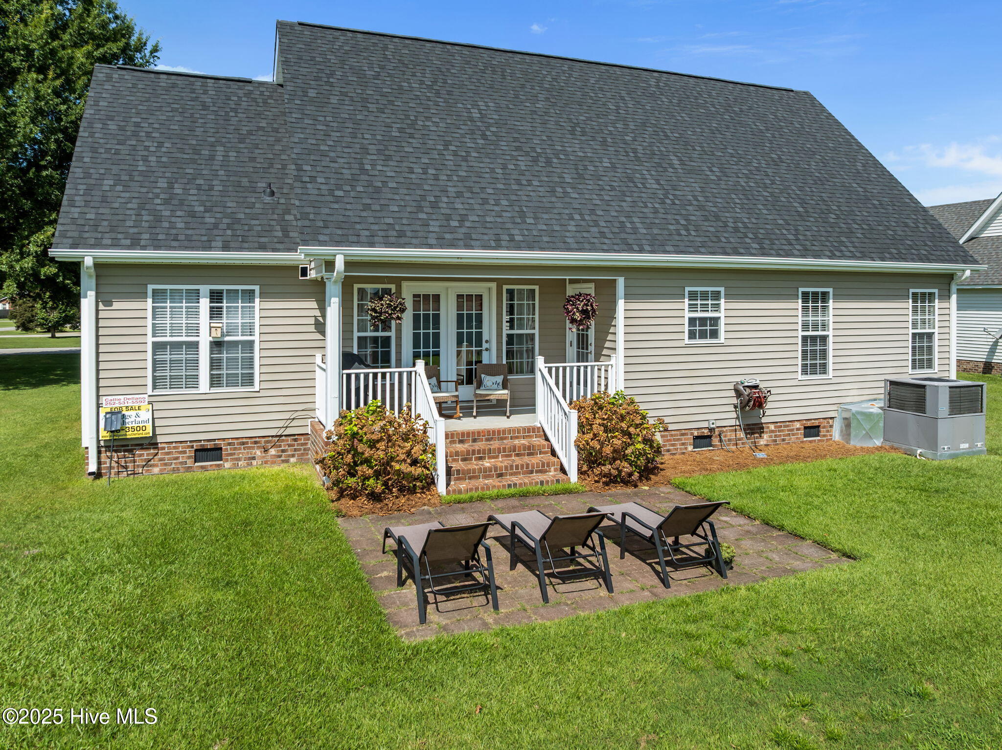 3961 Ne College Street Property Photo 17