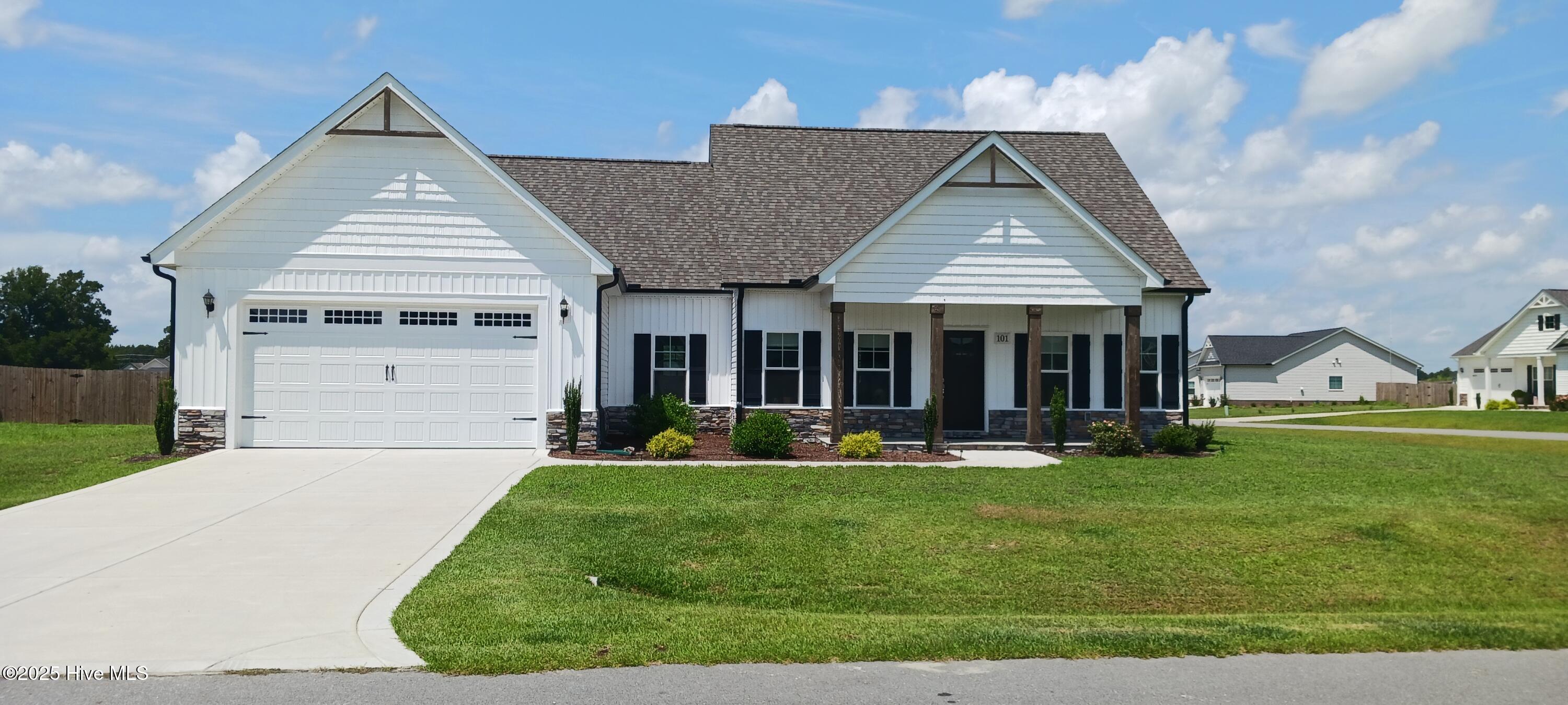 101 Bellingham Court Property Photo 1