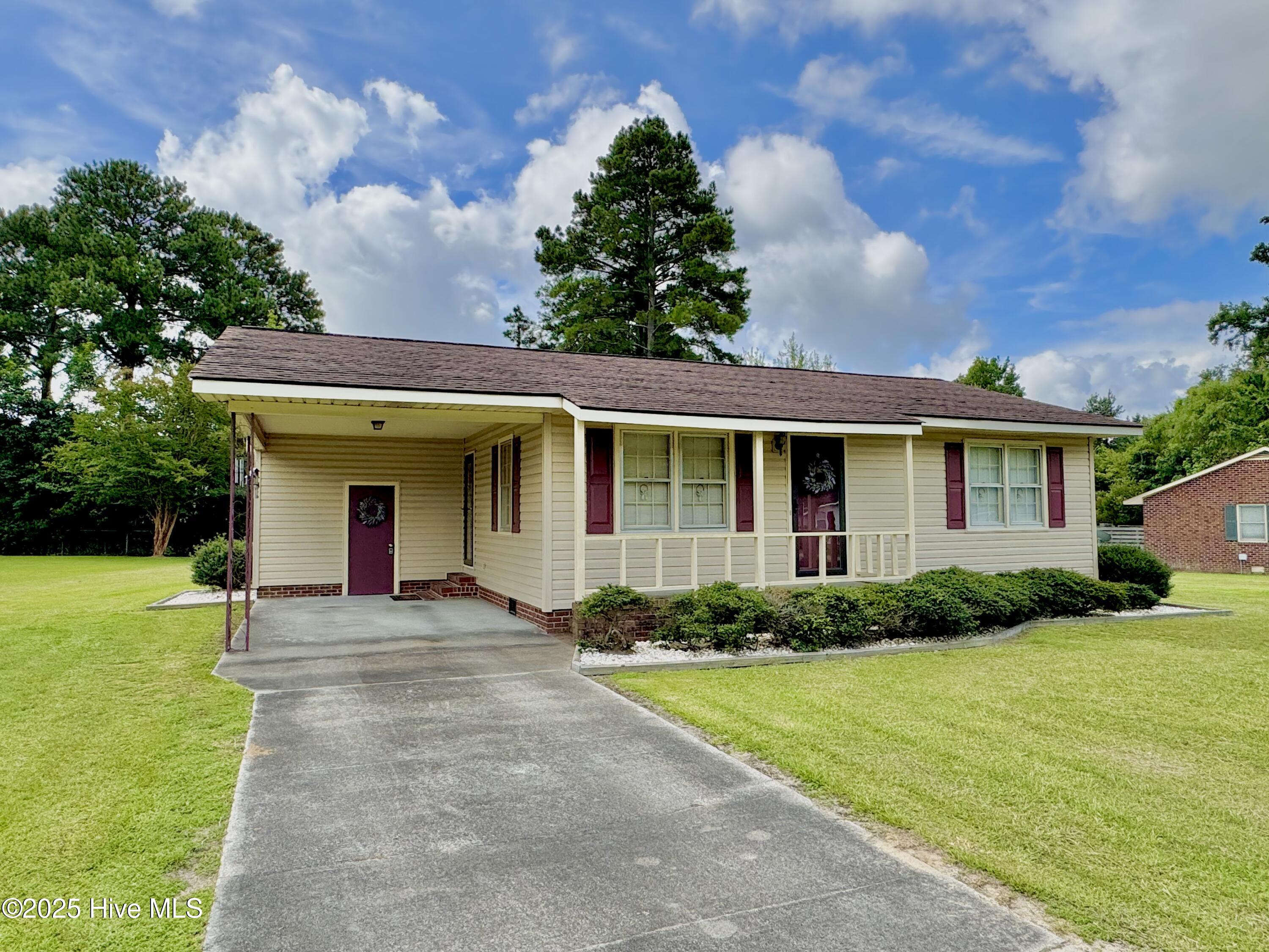 2445 Tammy Drive Property Photo 1