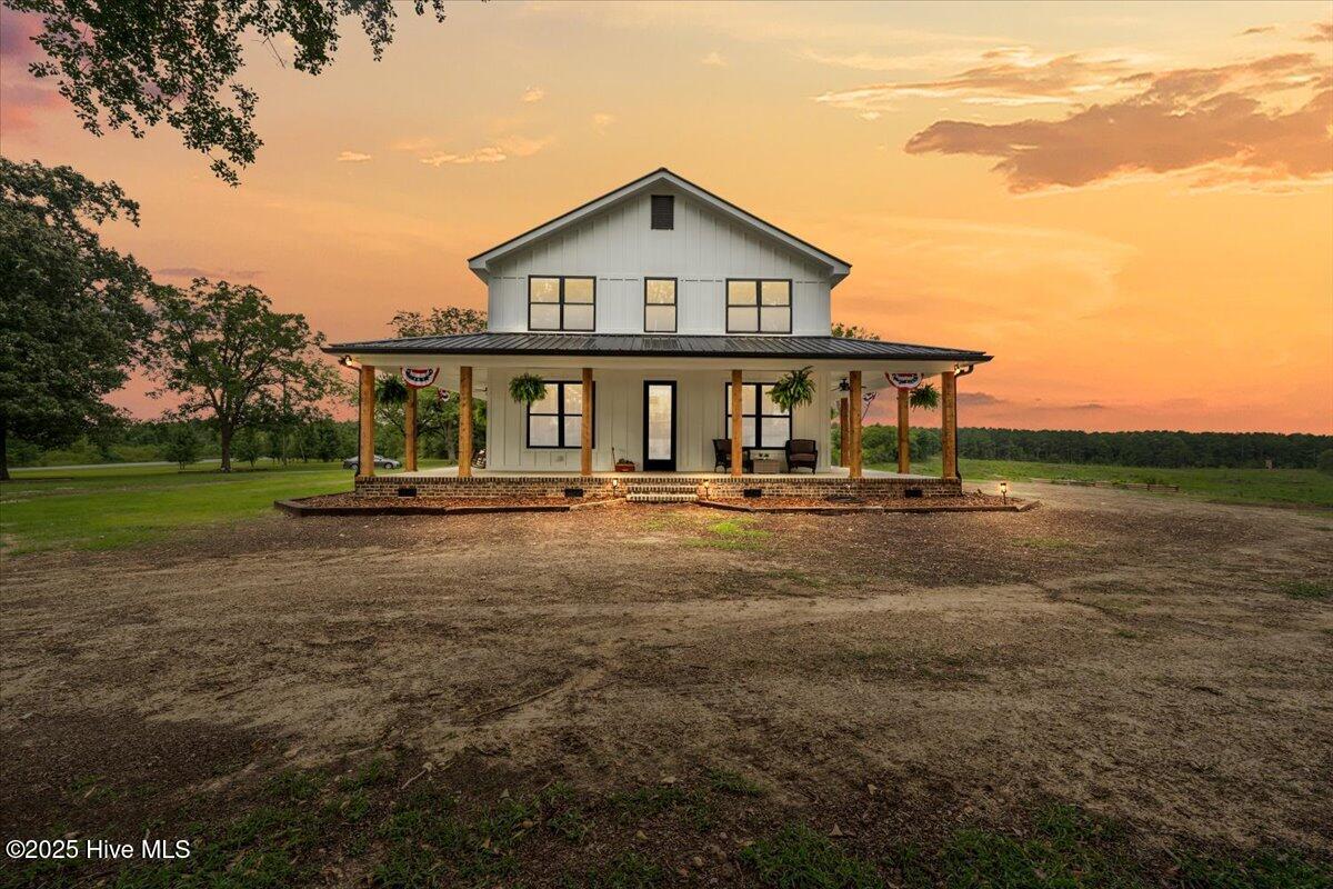 1726 Old Cheraw Highway Property Photo 1