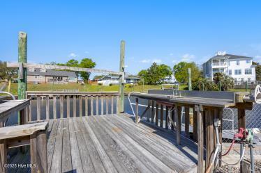 206 Teakwood Drive Property Photo 13