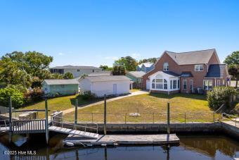206 Teakwood Drive Property Photo 14