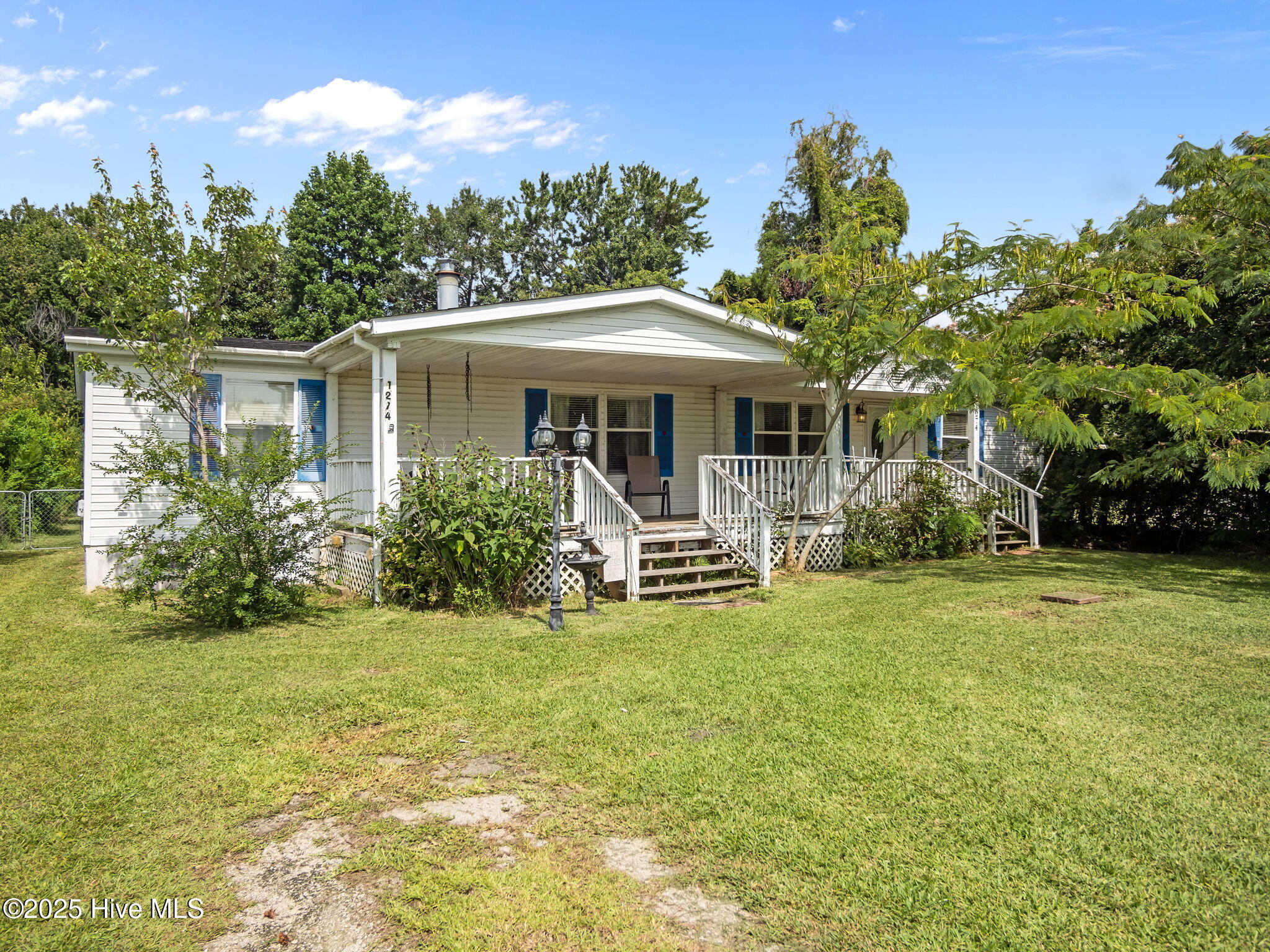1274 Newport Loop Road Property Photo 1