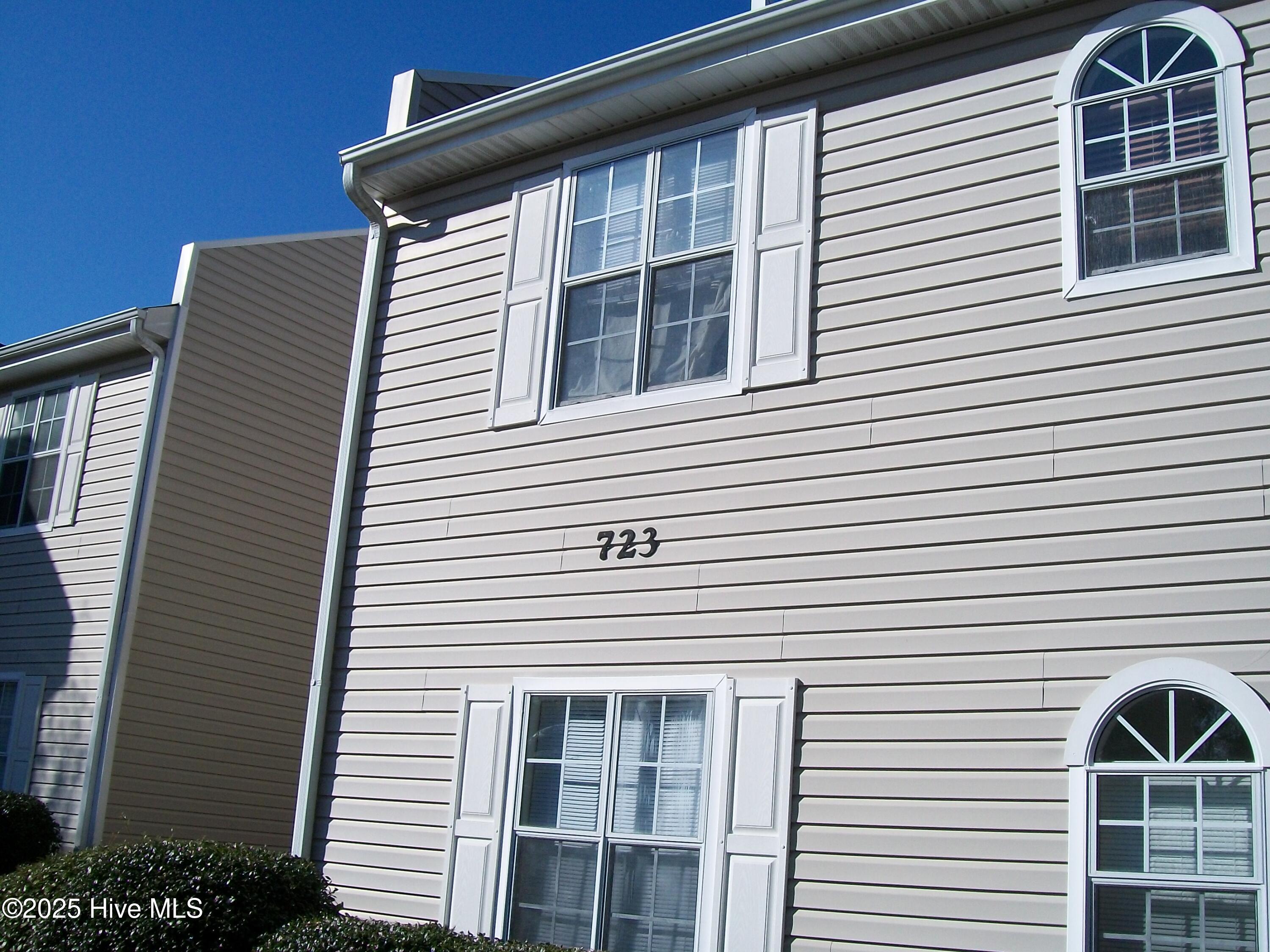 723 Bragg Drive Apt C Property Photo 1