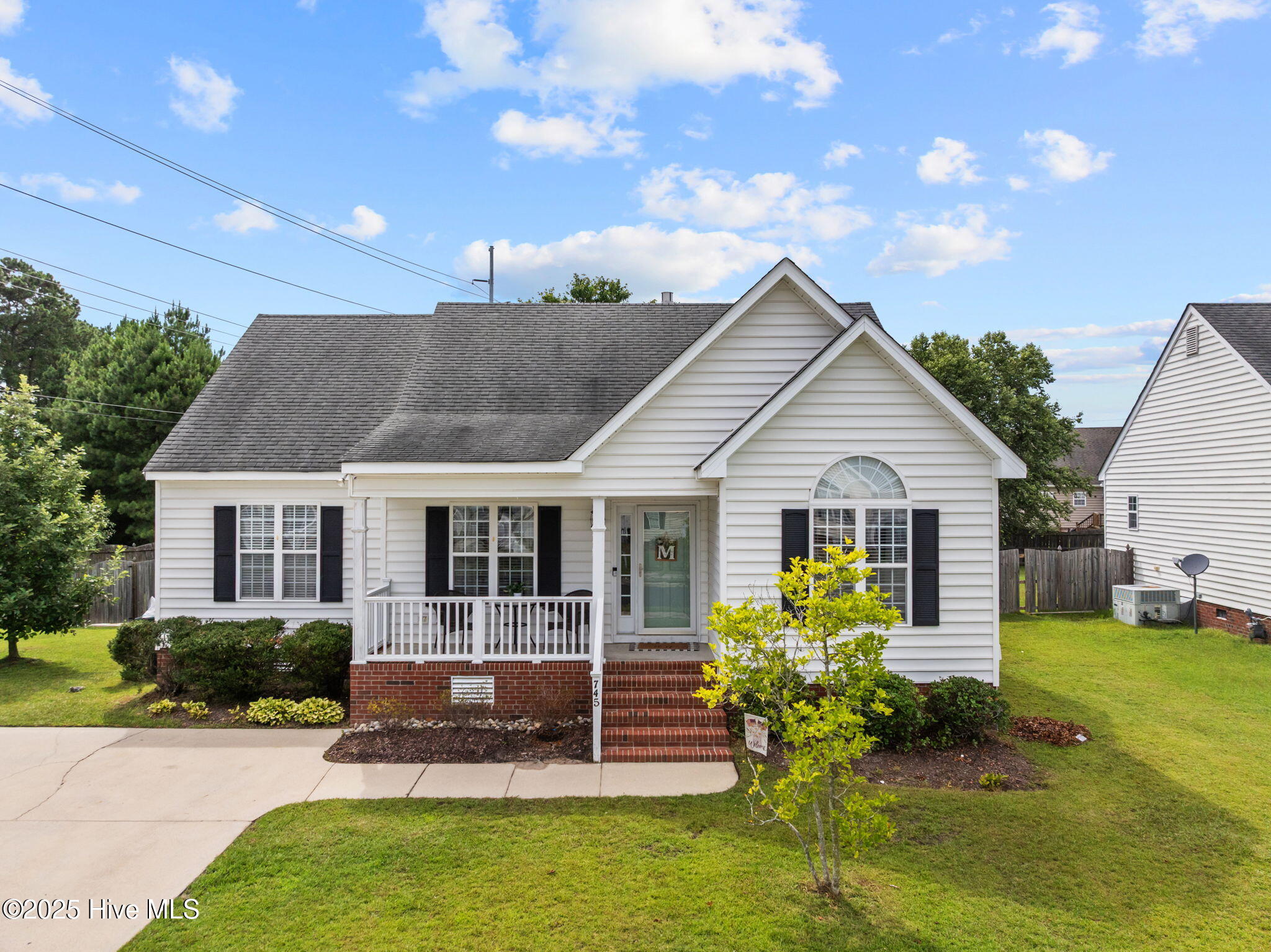 745 Fox Chase Lane Property Photo 1