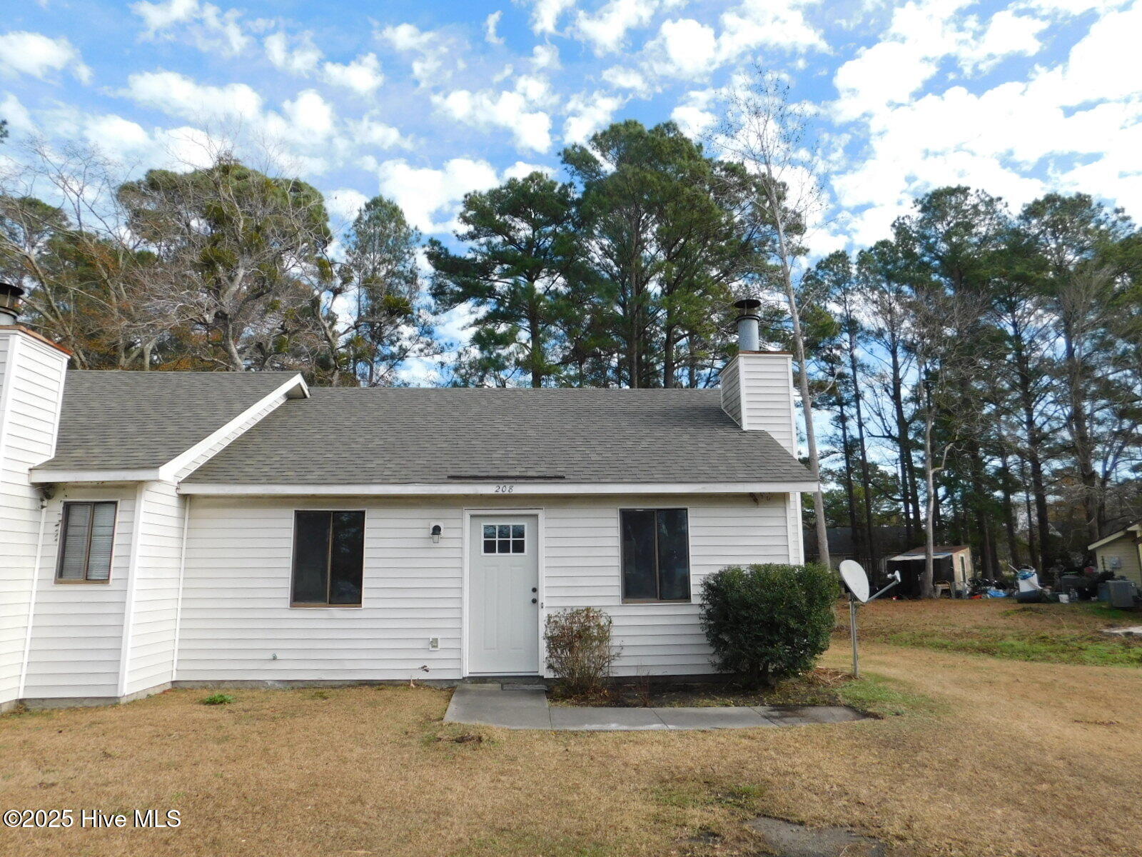 208 Cedar Ridge Lane Property Photo 1