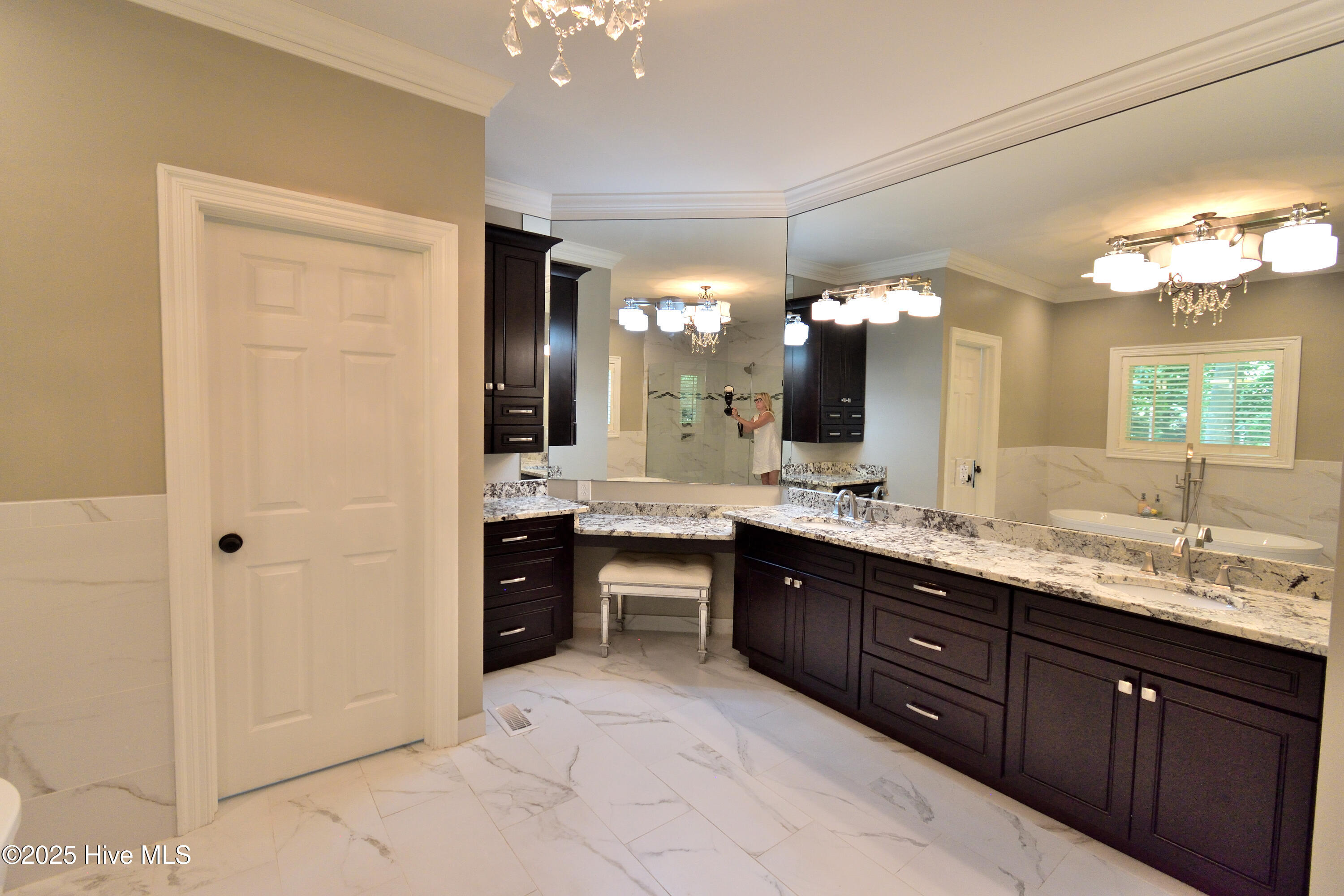 116 Ashcroft Court Property Photo 41