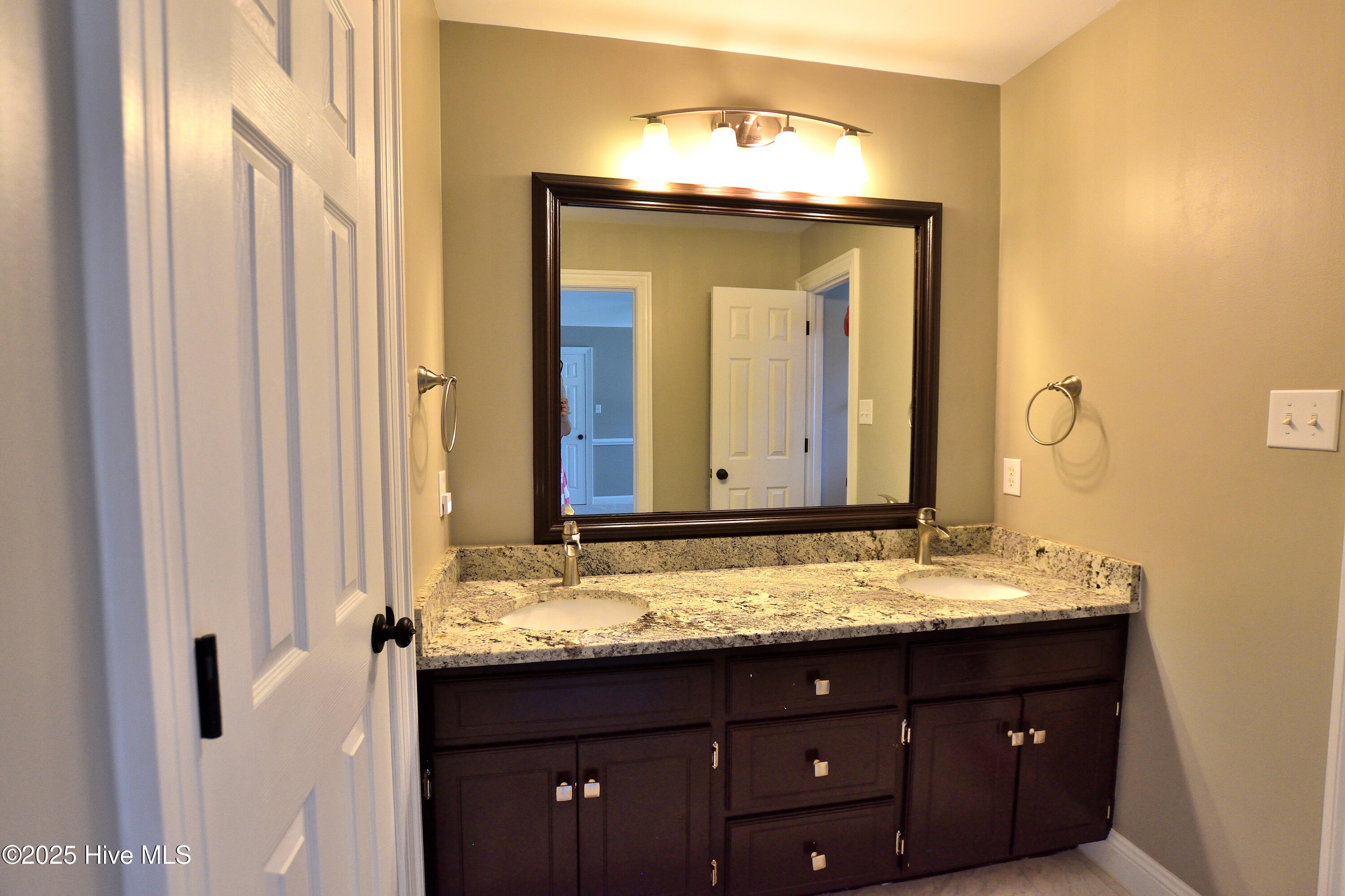 116 Ashcroft Court Property Photo 55