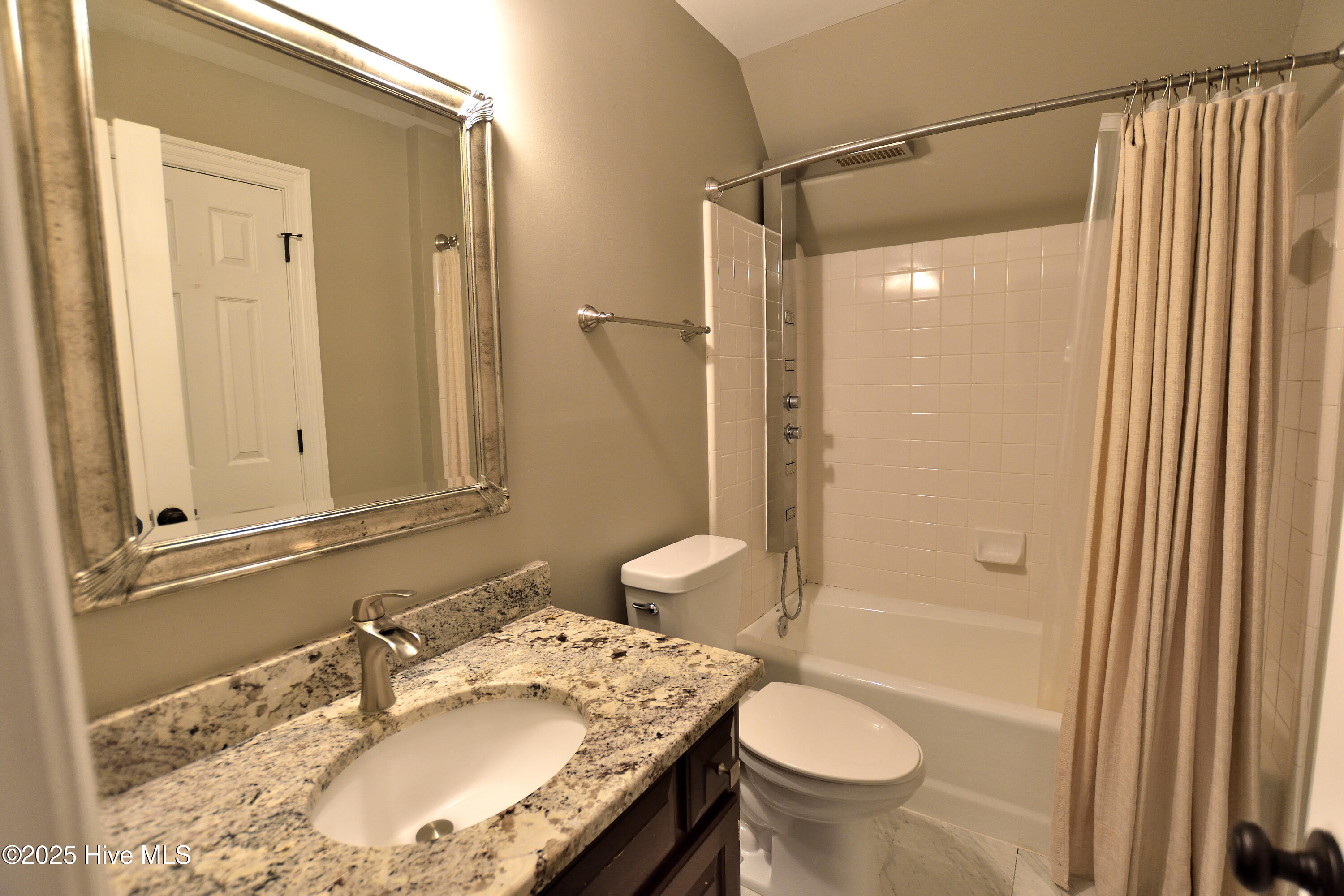 116 Ashcroft Court Property Photo 65