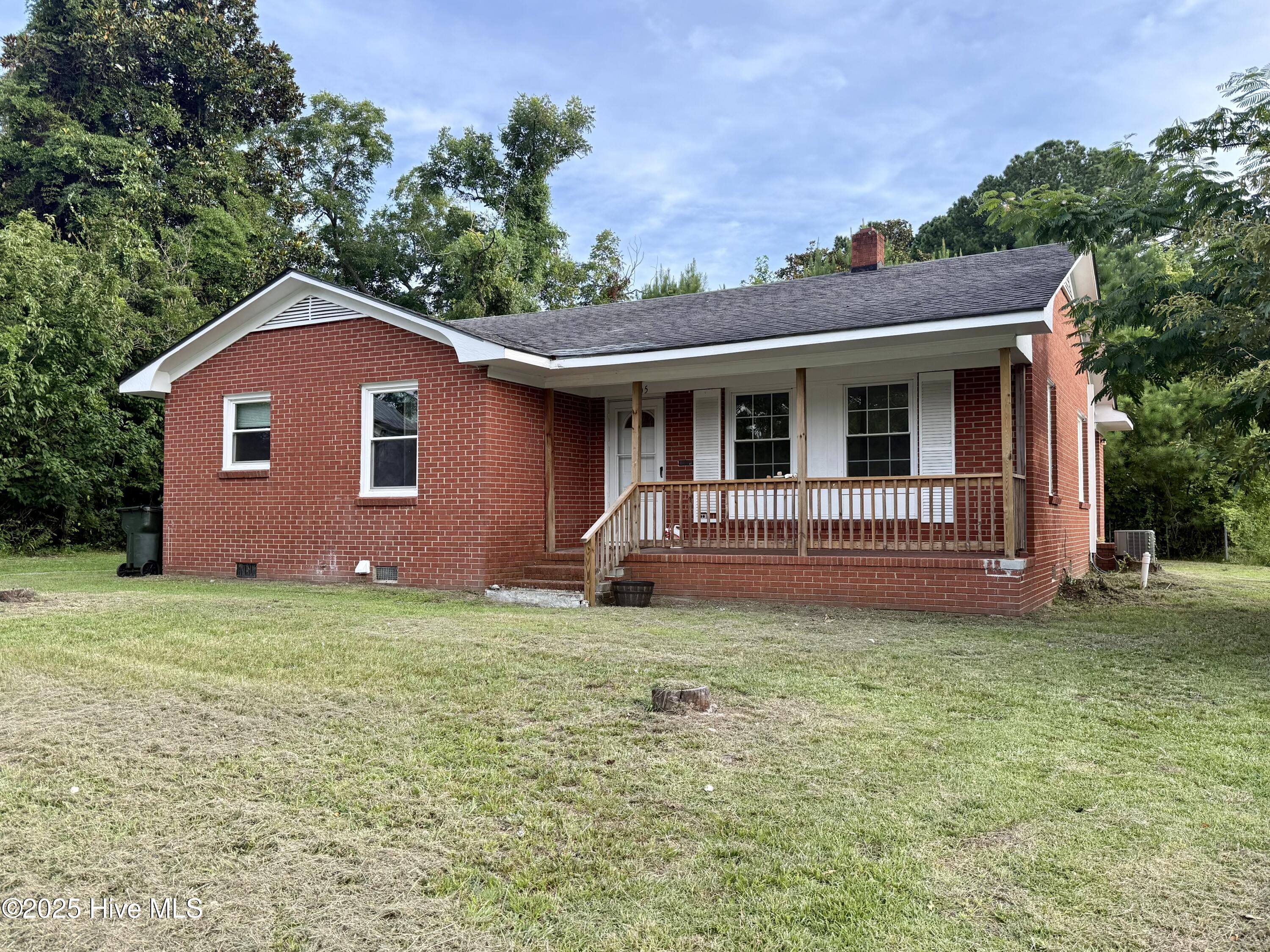 105 Rhodes Street Property Photo 1