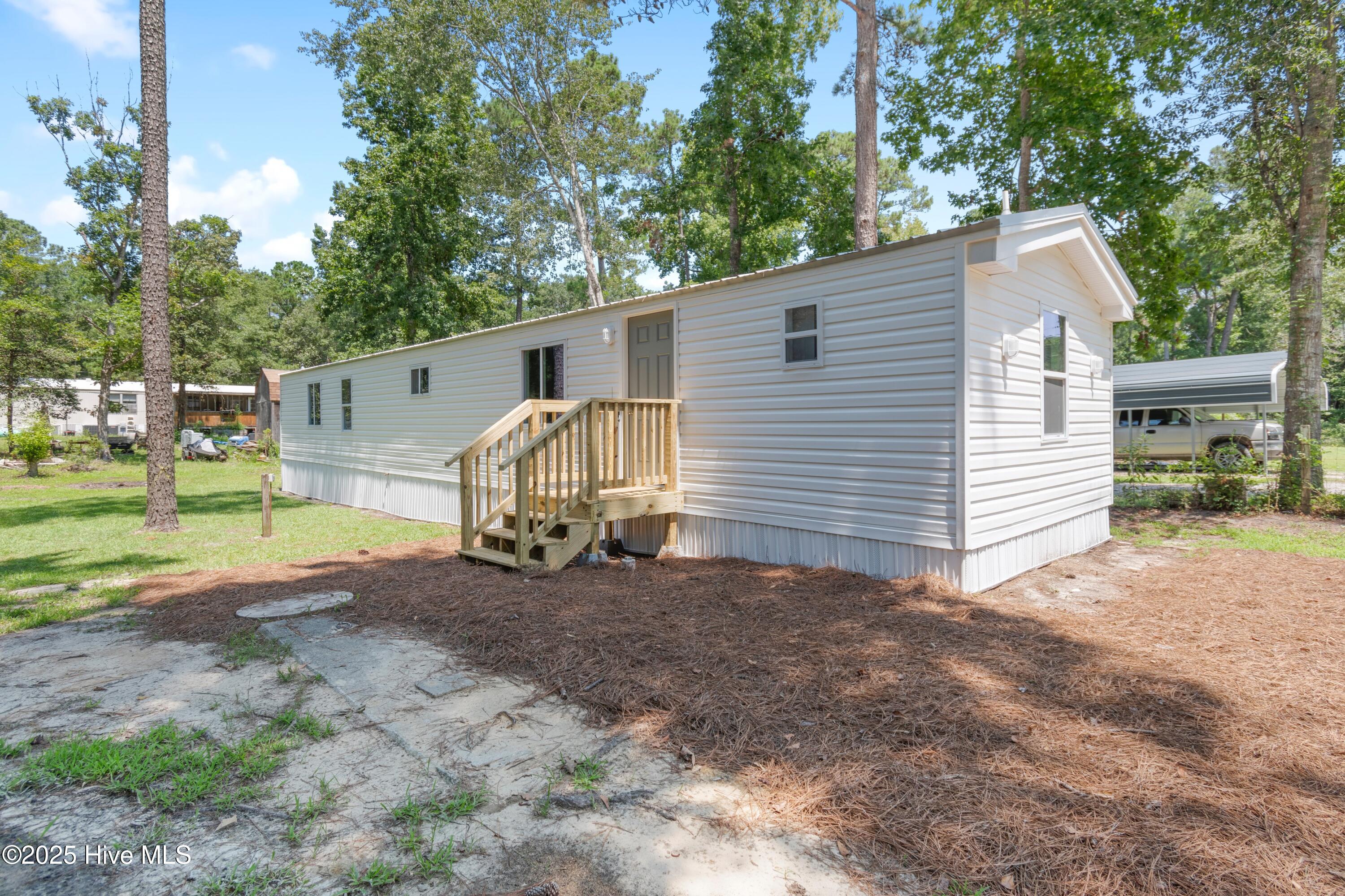 658 Westwind Drive Property Photo 1