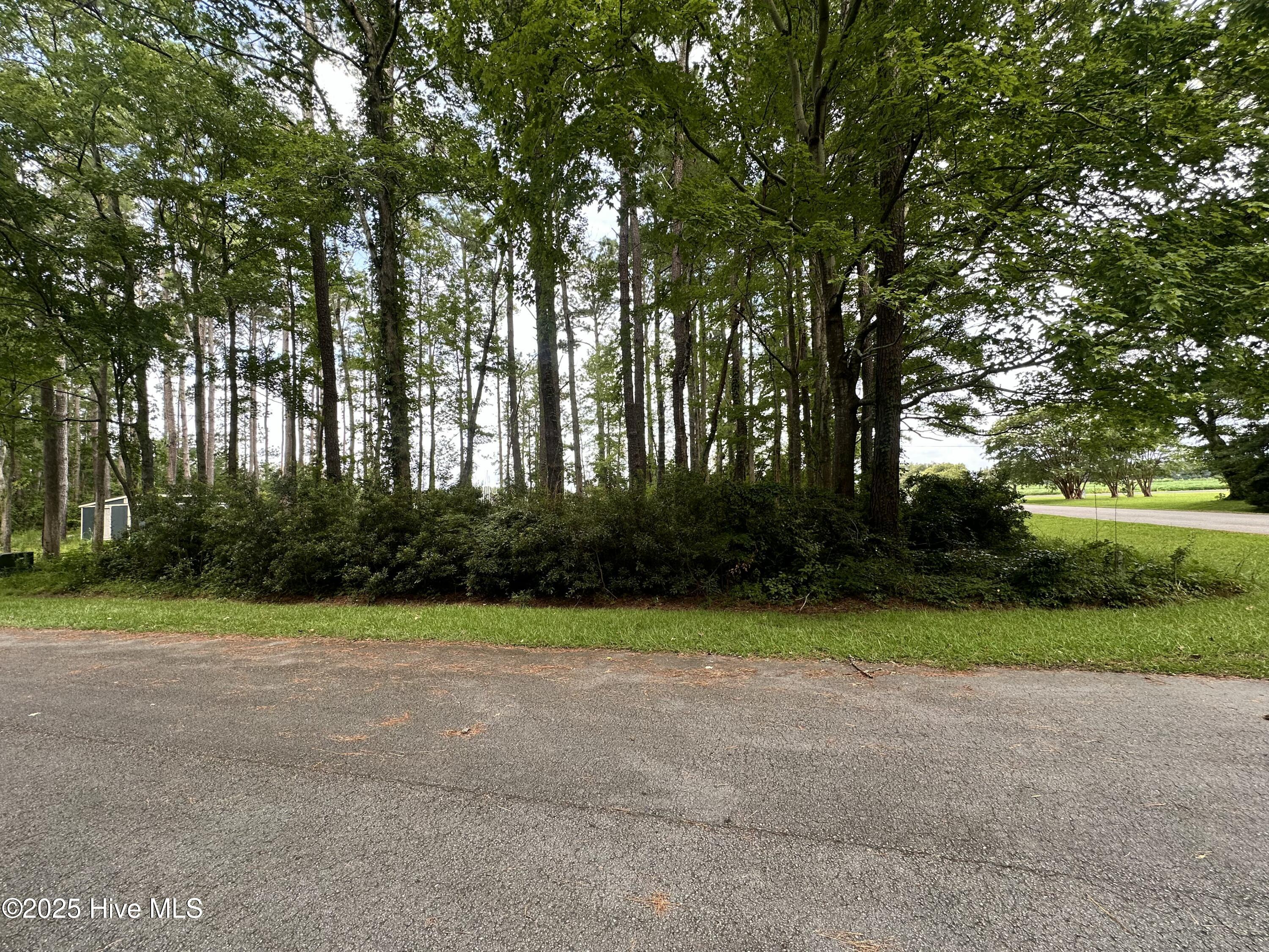 690 Oriental Road Property Photo 7