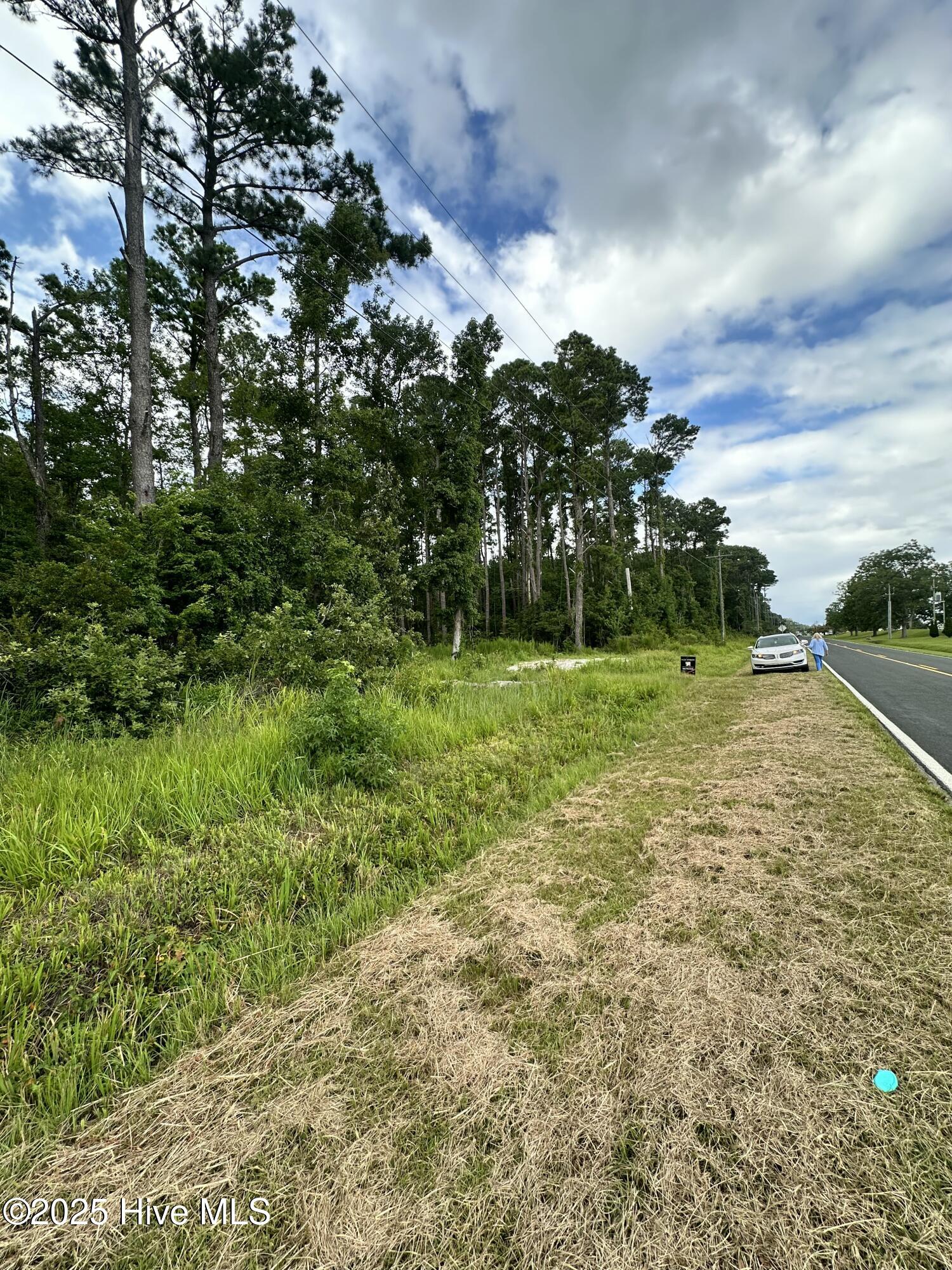 690 Oriental Road Property Photo 11